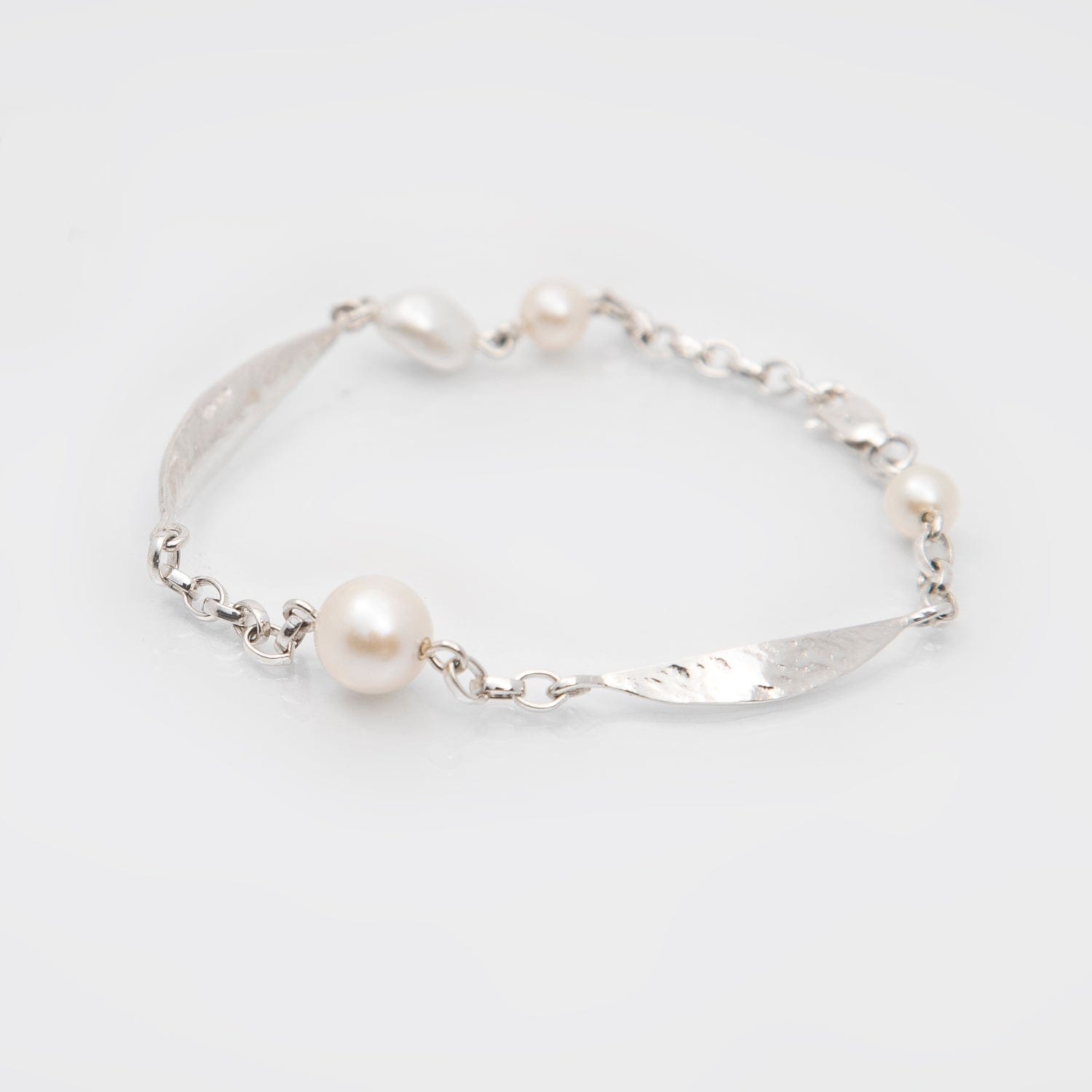Martina Hamilton Leaf | Sterling Silver and Pearl Bracelet