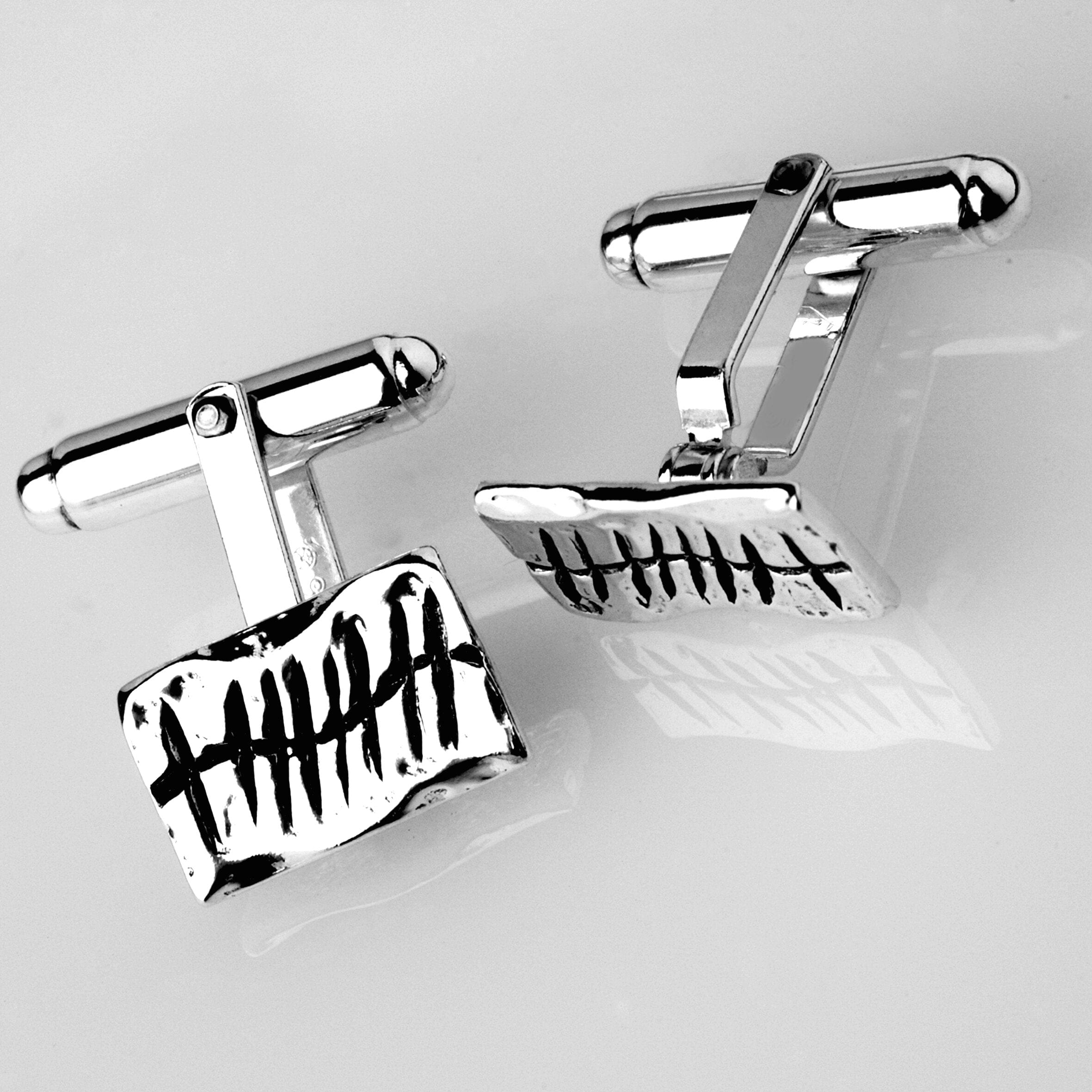 Martina Hamilton Ogham | Sterling Silver Grá Love Cufflinks