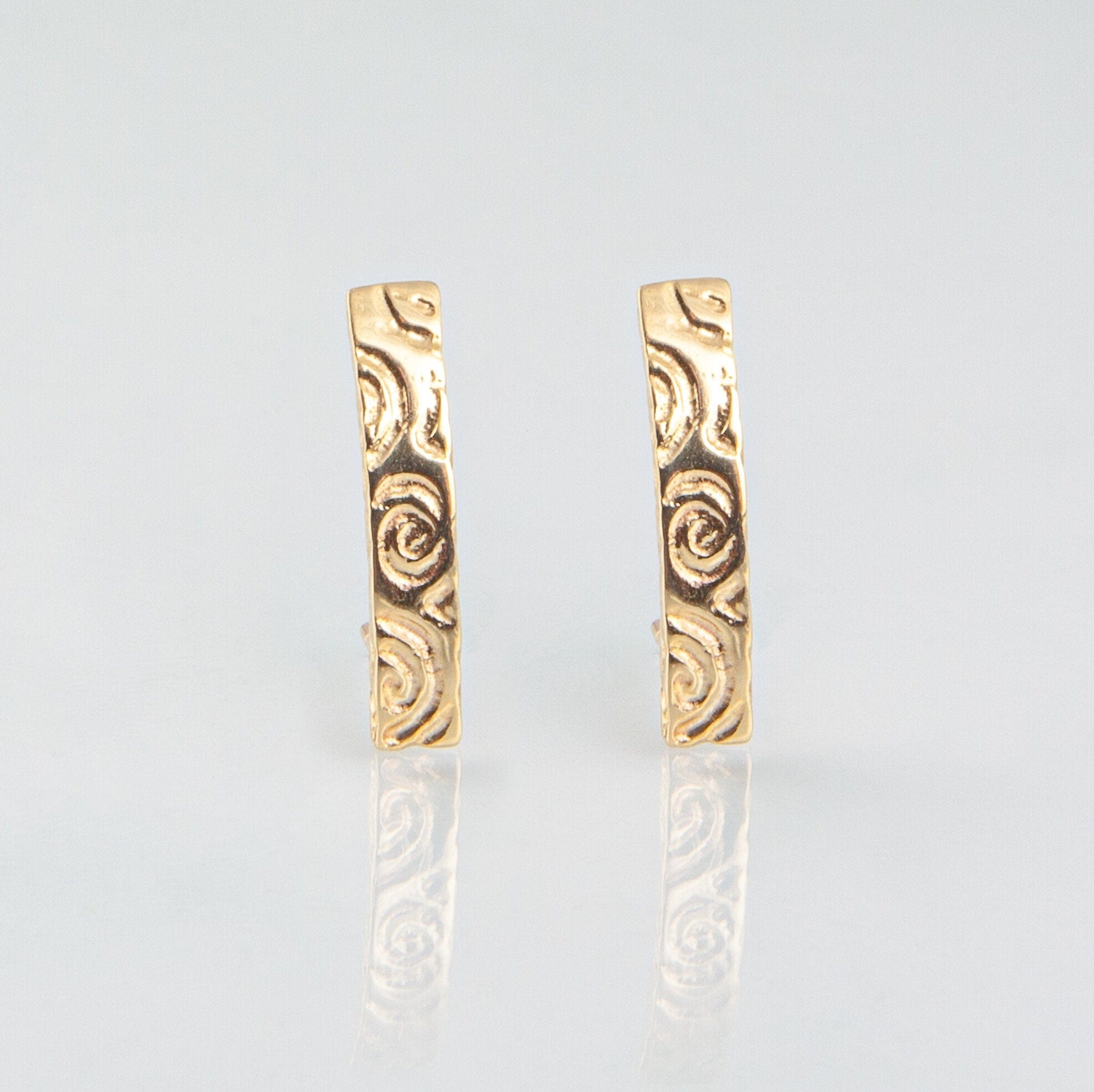 Martina Hamilton Heaven | 9ct Solid Gold Bar Stud Earrings Small