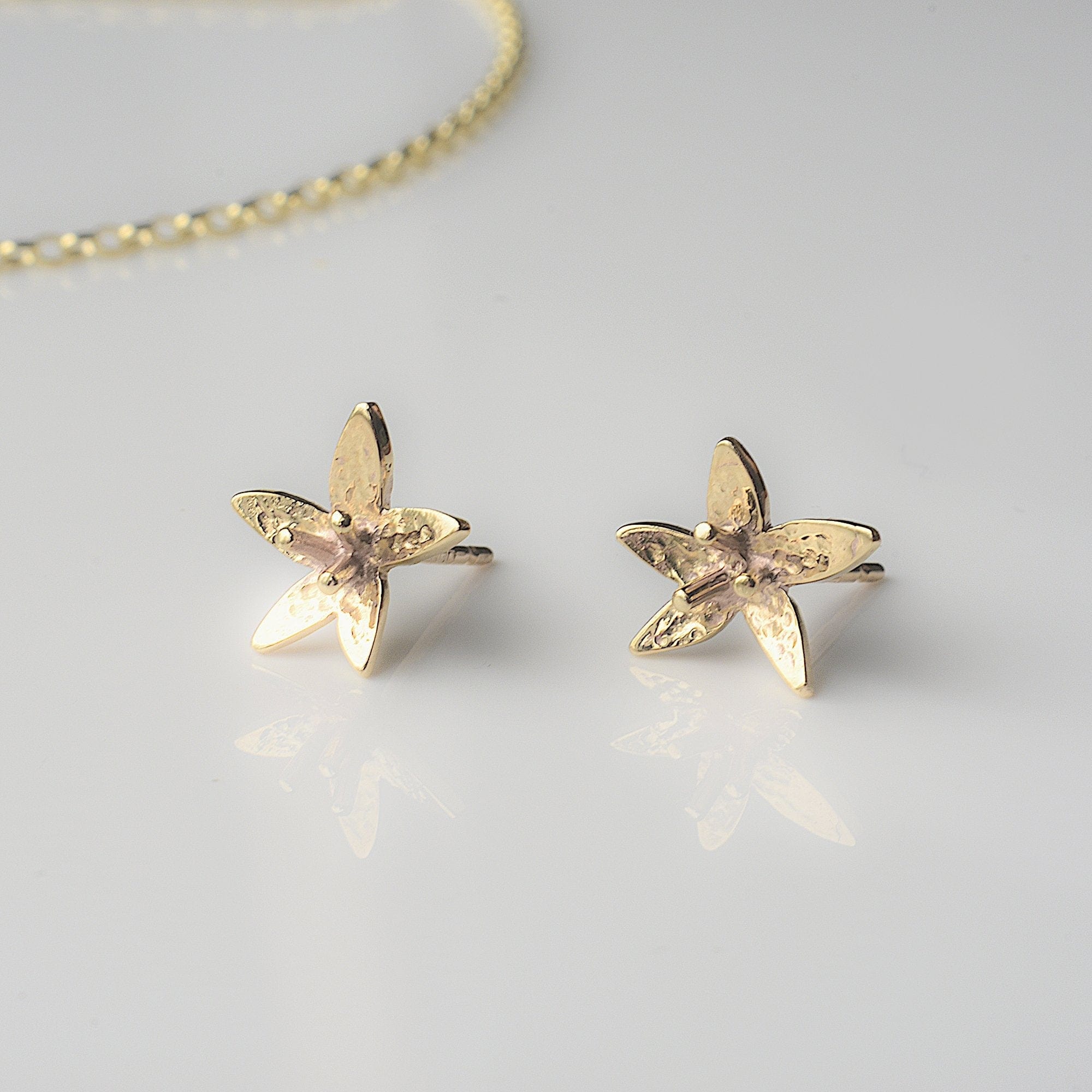 Martina Hamilton Star Flower | 9ct Solid Gold Stud Earrings Petite