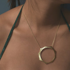Martina Hamilton Ériu | 9ct Solid Gold Pendant Signature