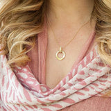 Martina Hamilton Heaven | 9ct Solid Gold Circle with Bar Pendant