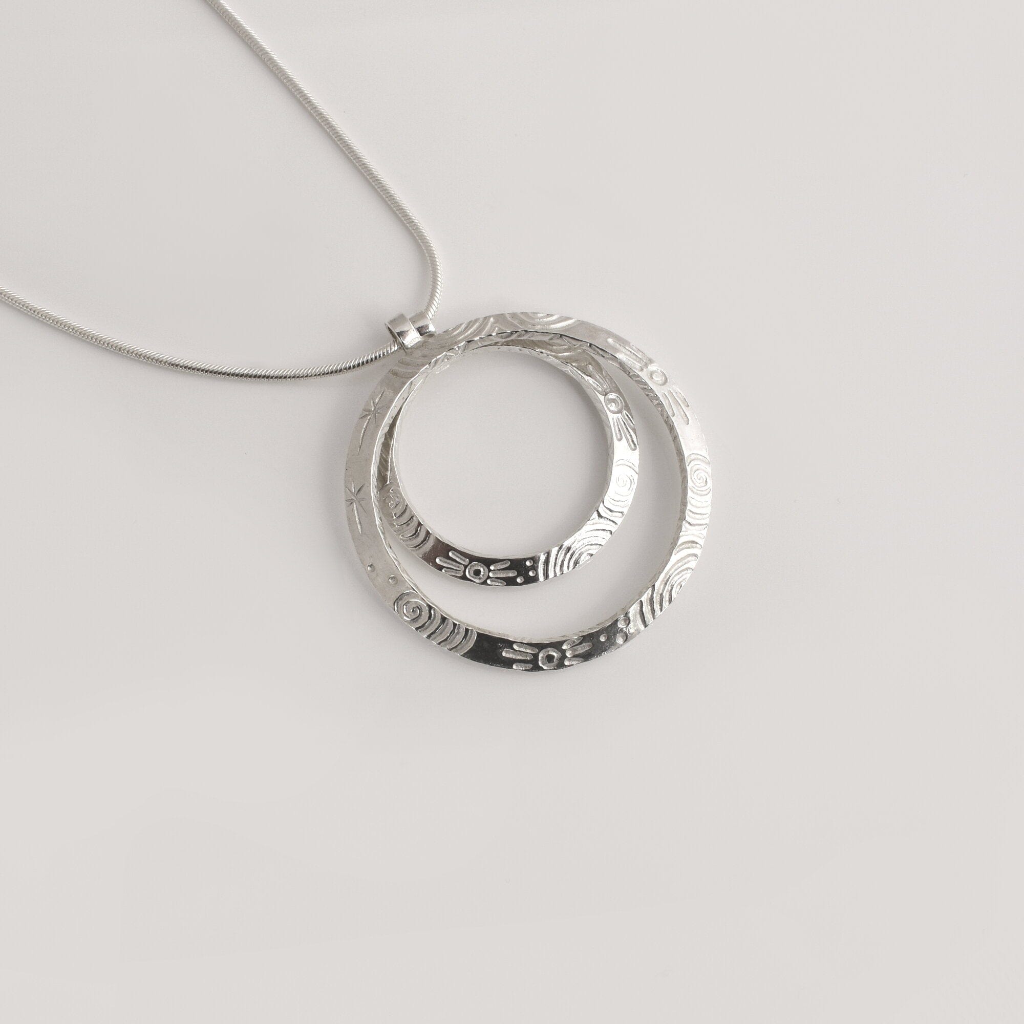 Martina Hamilton Heaven | Sterling Silver Double Circle Pendant Large