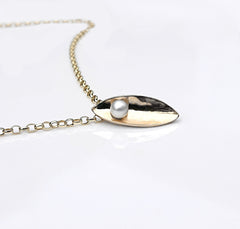 Martina Hamilton Leaf | 9ct Solid Gold and Pearl Pendant Small