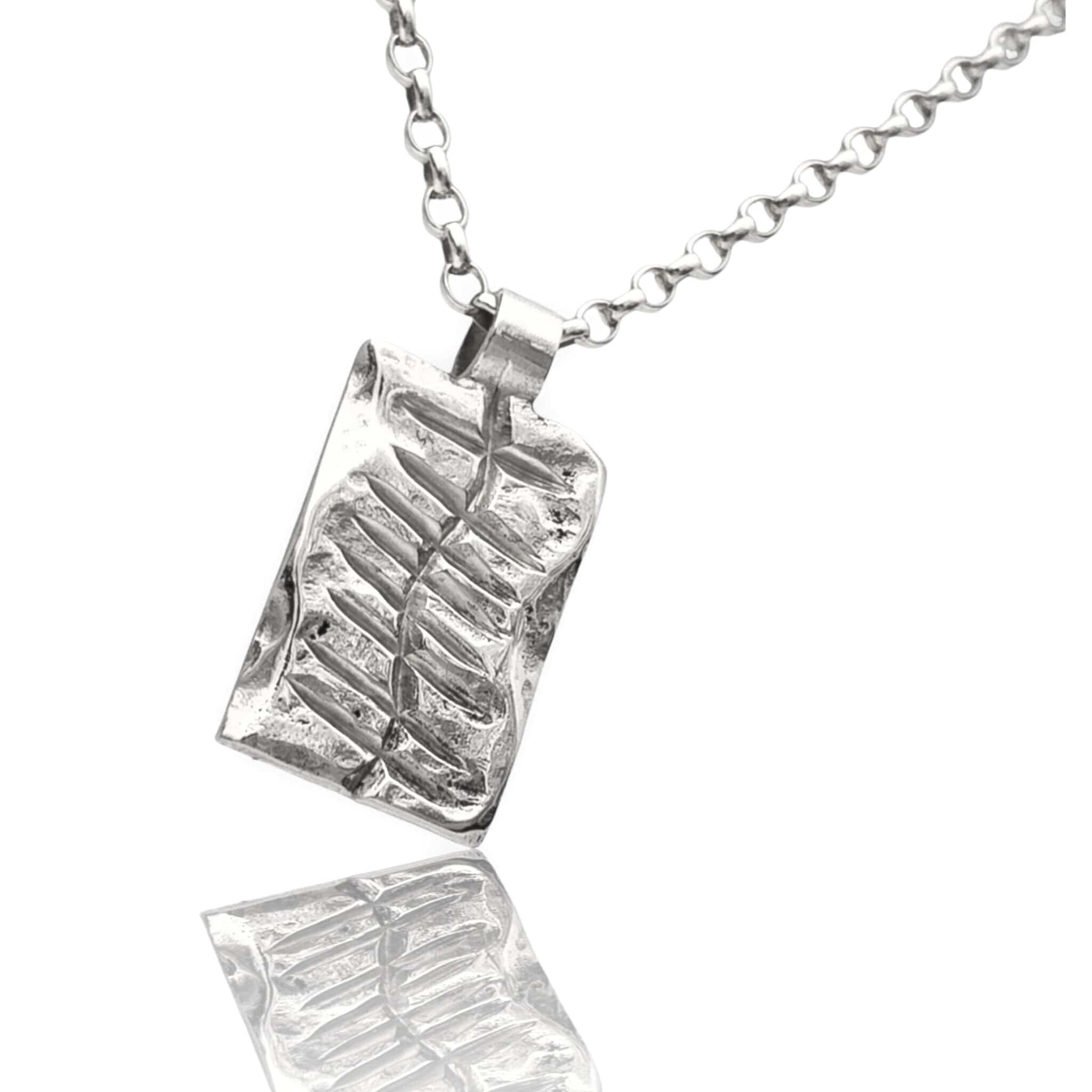 Martina Hamilton Ogham | Sterling Silver Grá Love Pendant