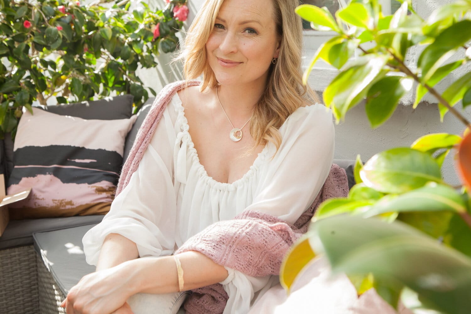 Martina Hamilton Shell | Sterling Silver and 9ct Solid Yellow Gold Pendant Large