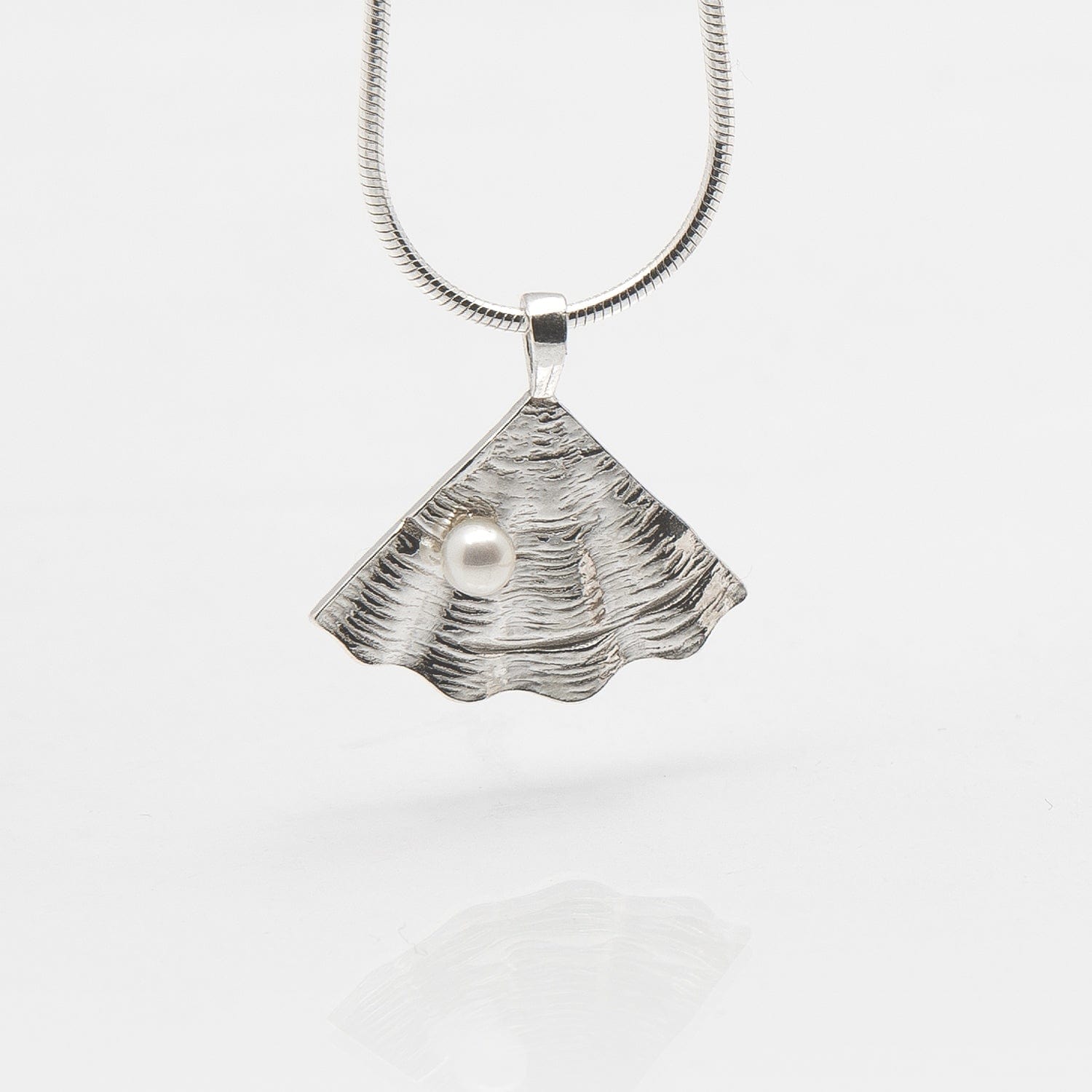 Martina Hamilton Shore | Sterling Silver and Pearl Pendant