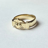 Martina Hamilton Ériu | Claddagh Solid Gold Ring