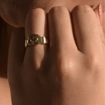 Martina Hamilton Ériu | Claddagh Solid Gold Ring