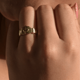 Martina Hamilton Ériu | Claddagh Solid Gold Ring