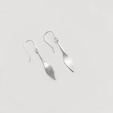 Bean Rí | Sterling Silver Loose Drop Earrings Medium