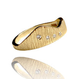 Seashore | Solid Gold with Rub Over Diamonds Trail Ring