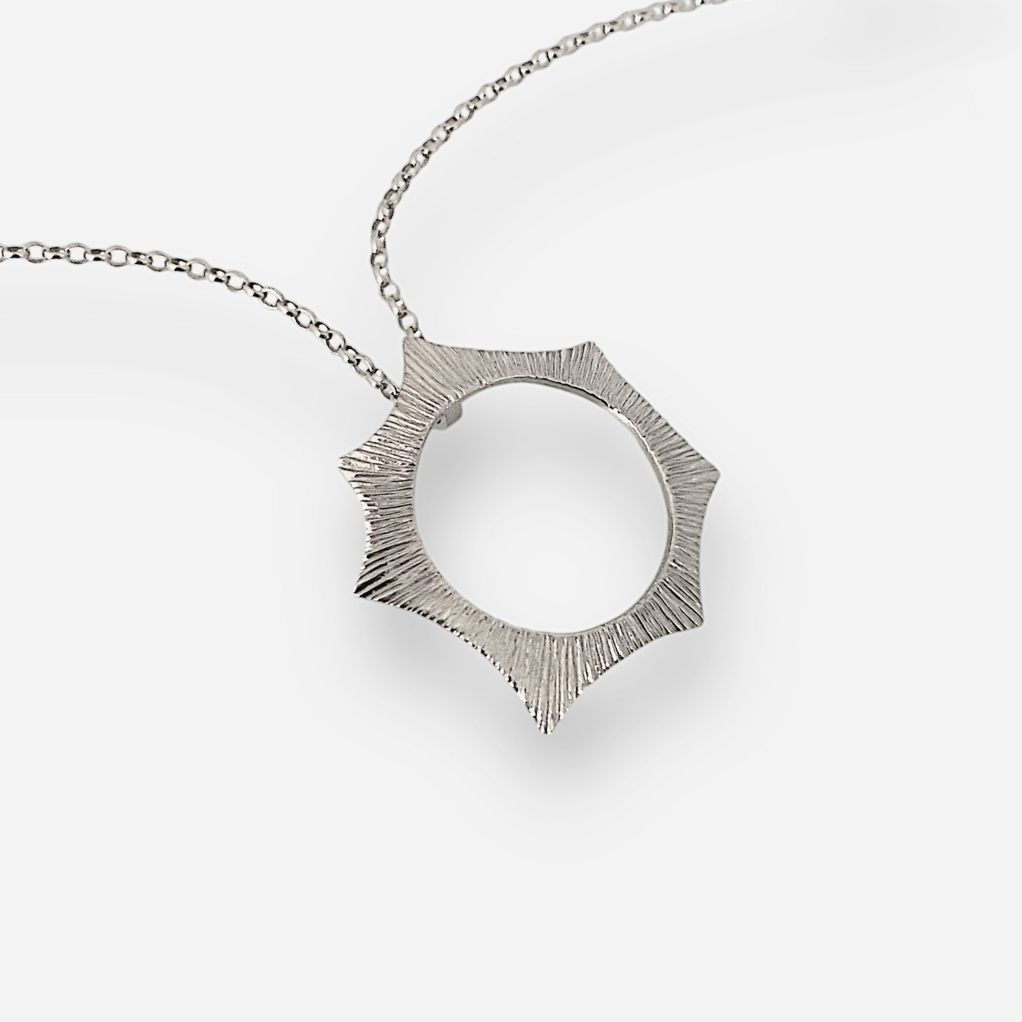 Ériu | Sterling Silver Pendant Large