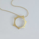 Ériu | 9ct Solid Gold Pendant Large