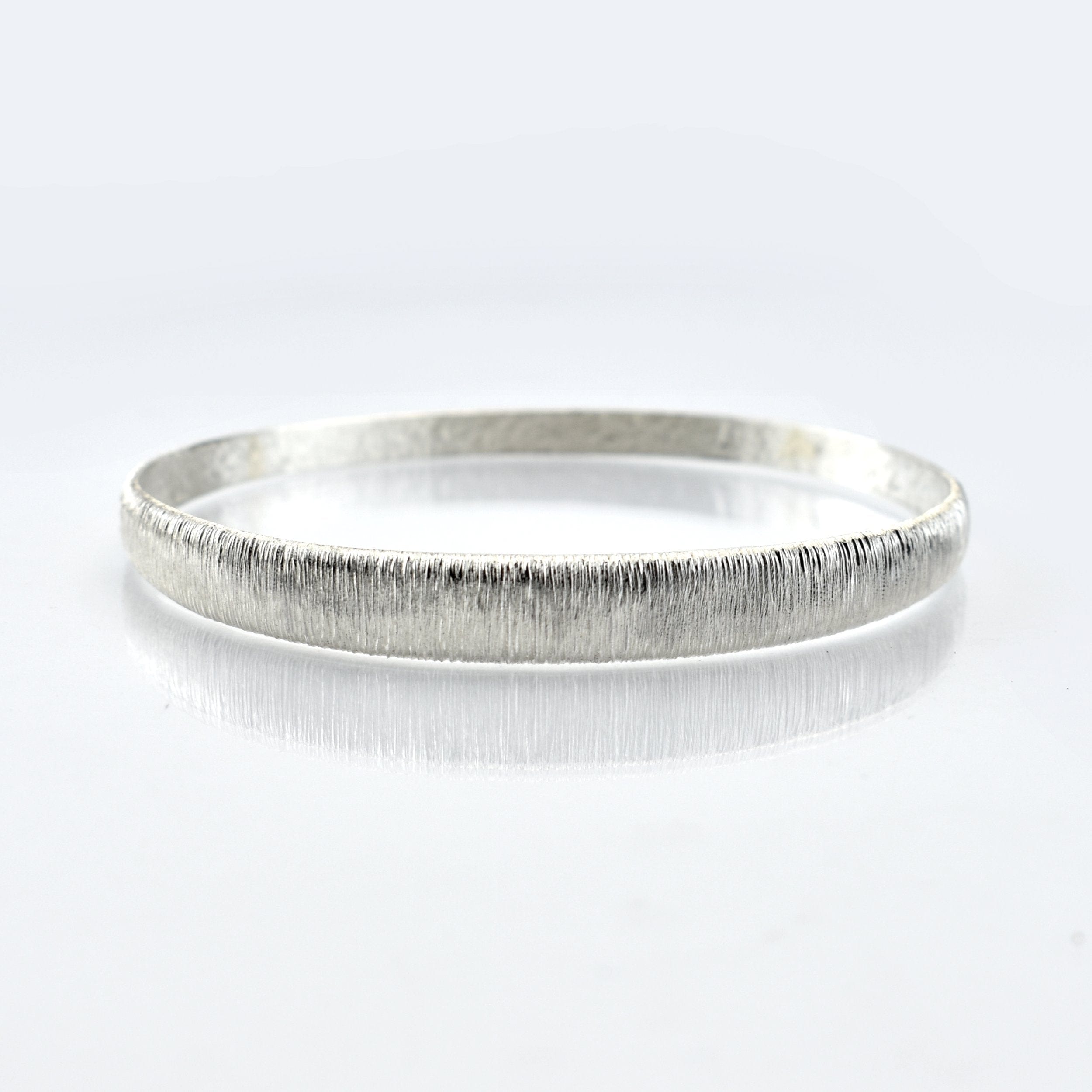 Martina Hamilton 6.5cm - Small Croí Sliogán | Sterling Silver Bangle
