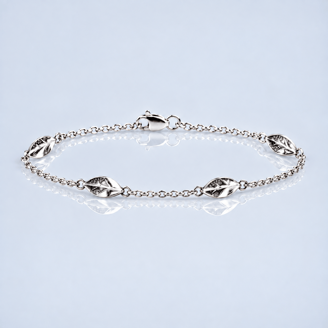 Martina Hamilton Fiadh | Sterling Silver 4 Leaf Bracelet