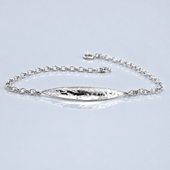 Martina Hamilton Fiadh | Sterling Silver Leaf Bracelet