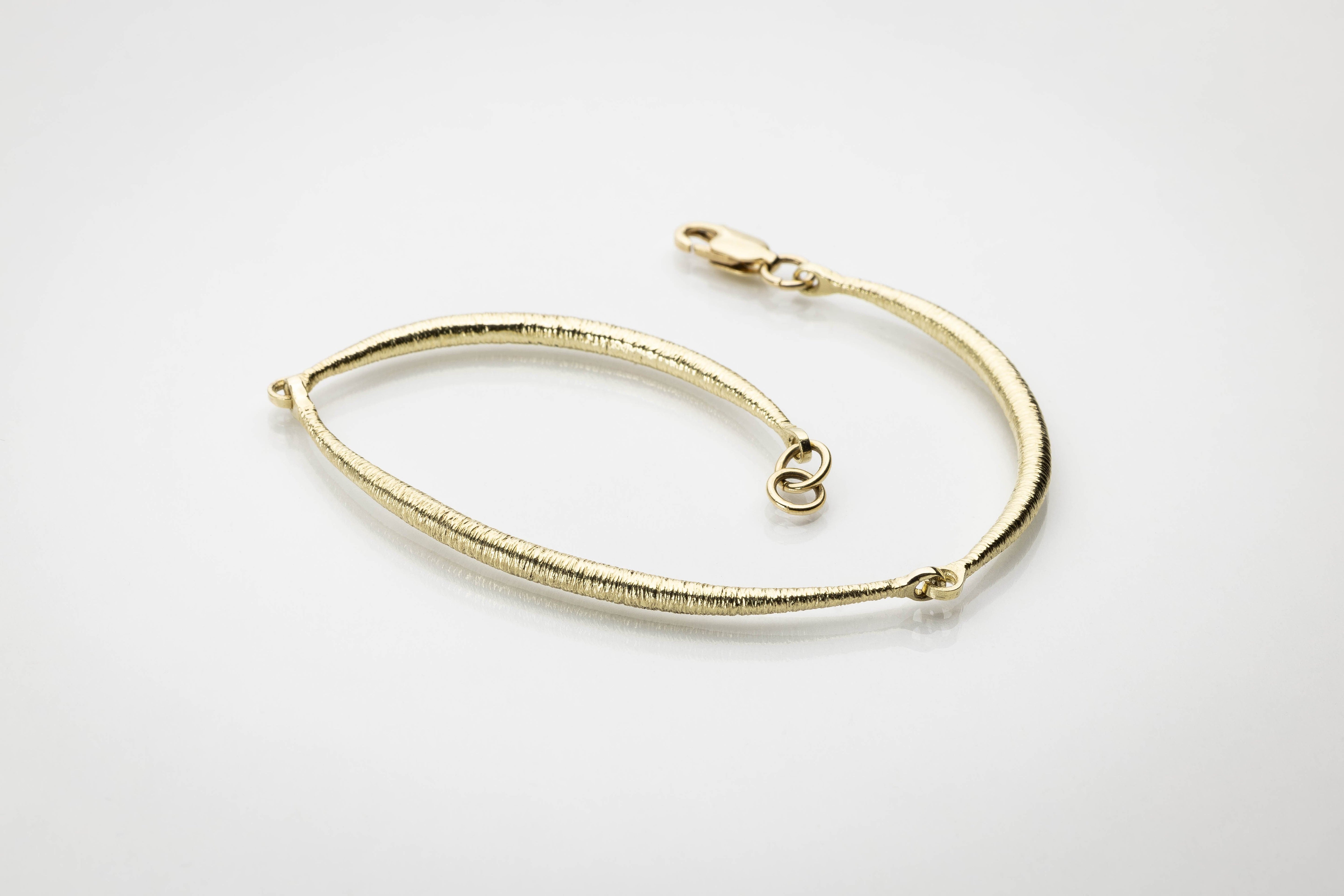 Martina Hamilton Síoda | 9ct Solid Gold Bracelet