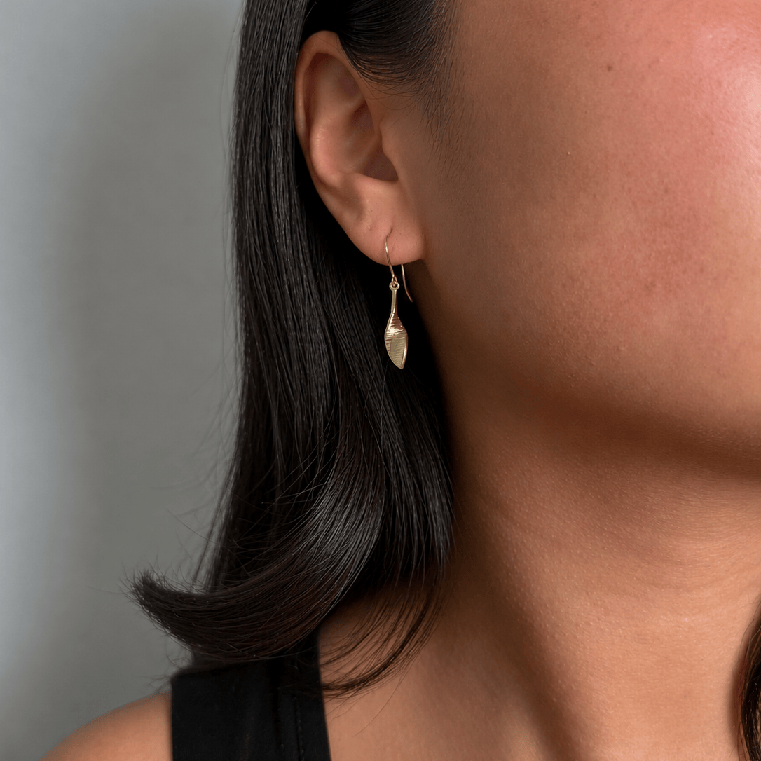 Martina Hamilton Bean Rí | 9ct Solid Gold Loose Drop Earrings Small