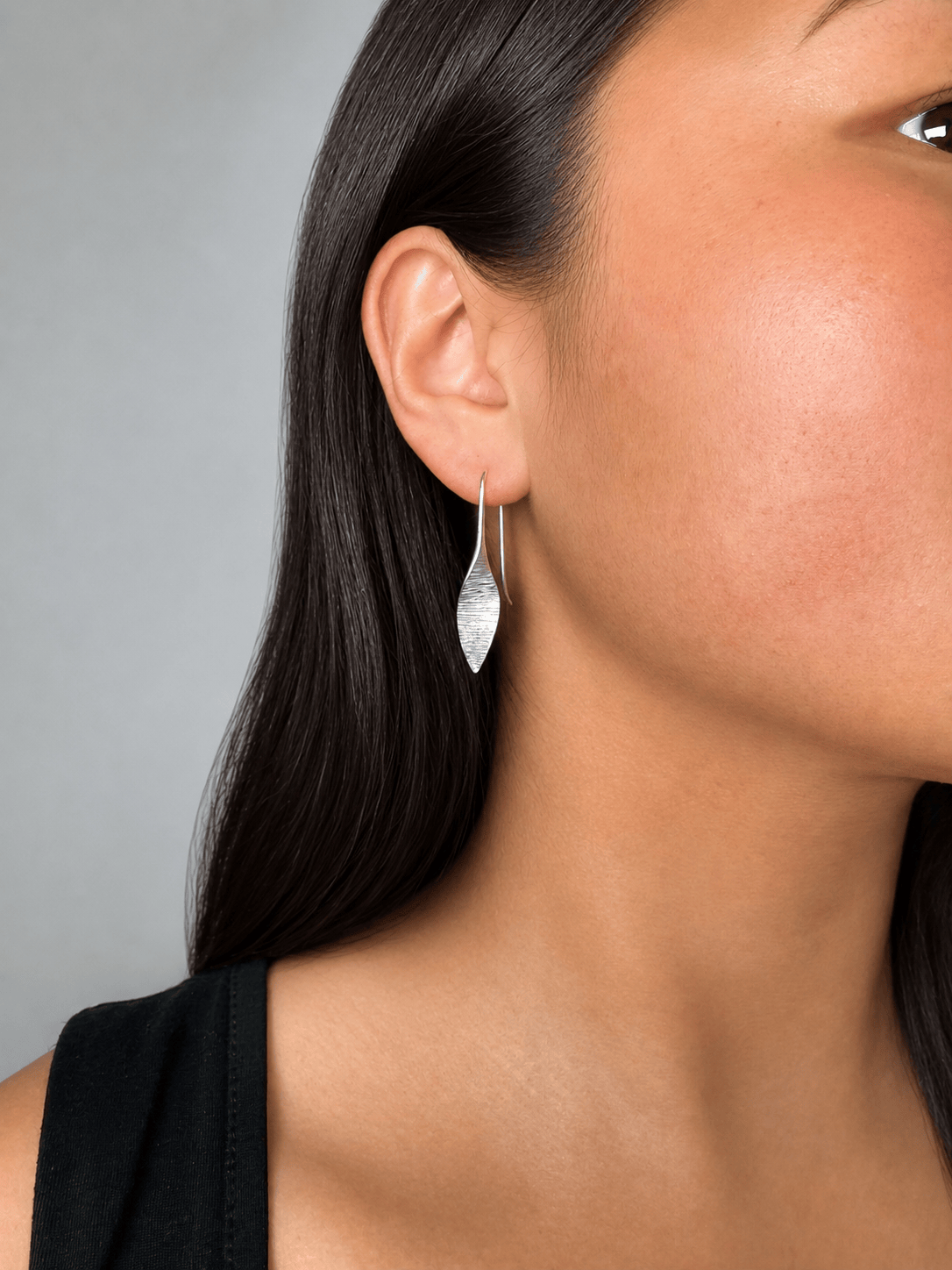 Martina Hamilton Bean Rí | Sterling Silver Drop Earrings Large