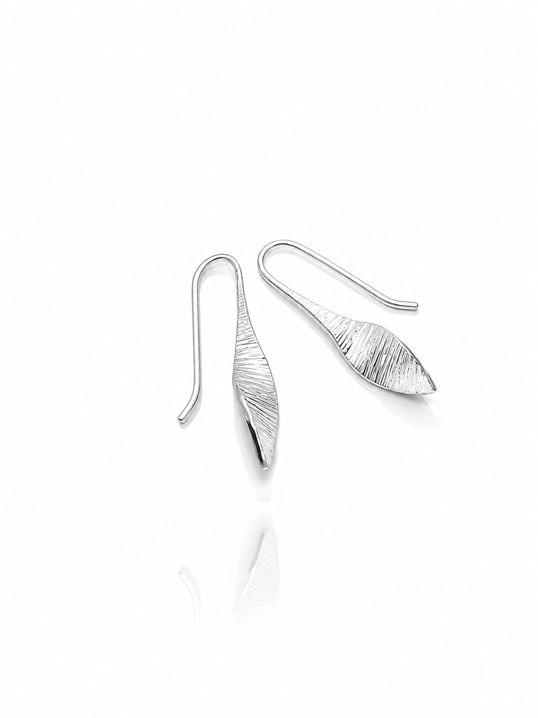 Martina Hamilton Bean Rí | Sterling Silver Drop Earrings Medium