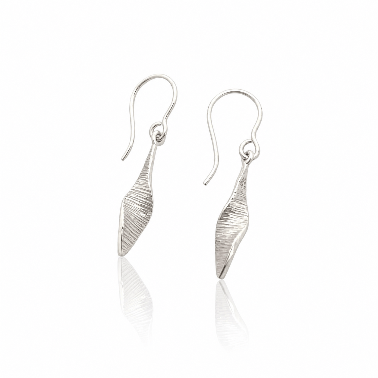 Martina Hamilton Bean Rí | Sterling Silver Loose Drop Earrings Small