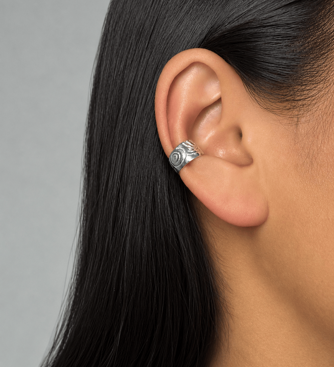 Martina Hamilton Carrowmore | Sterling Silver Earring Cuff Small