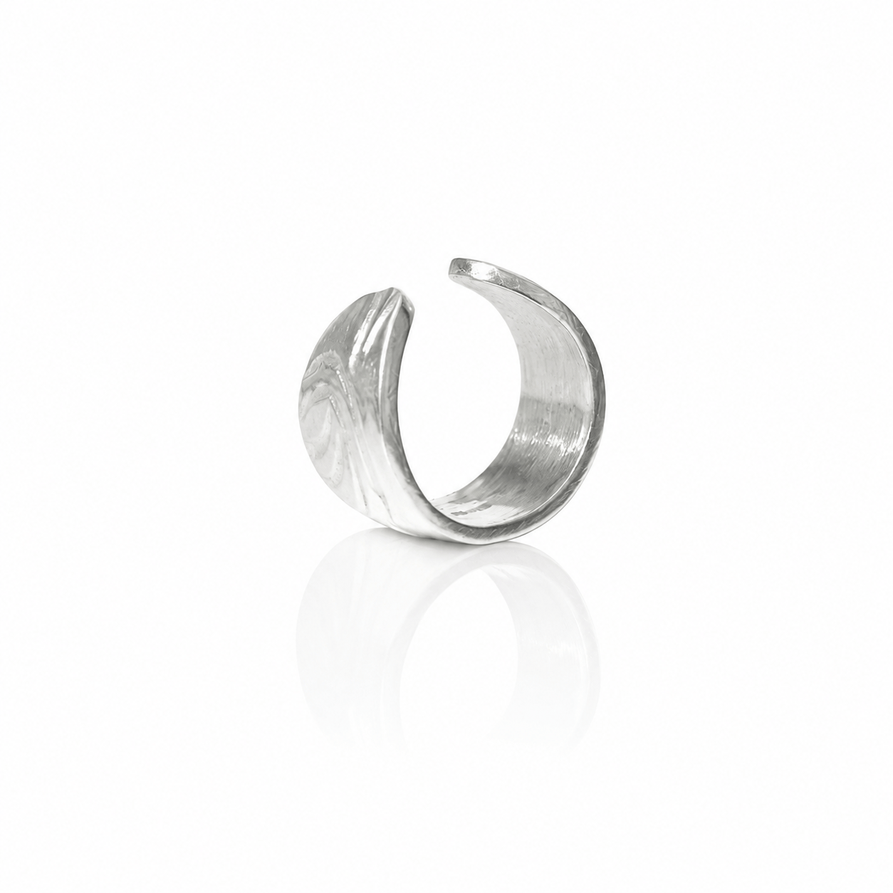Martina Hamilton Carrowmore | Sterling Silver Earring Cuff Small