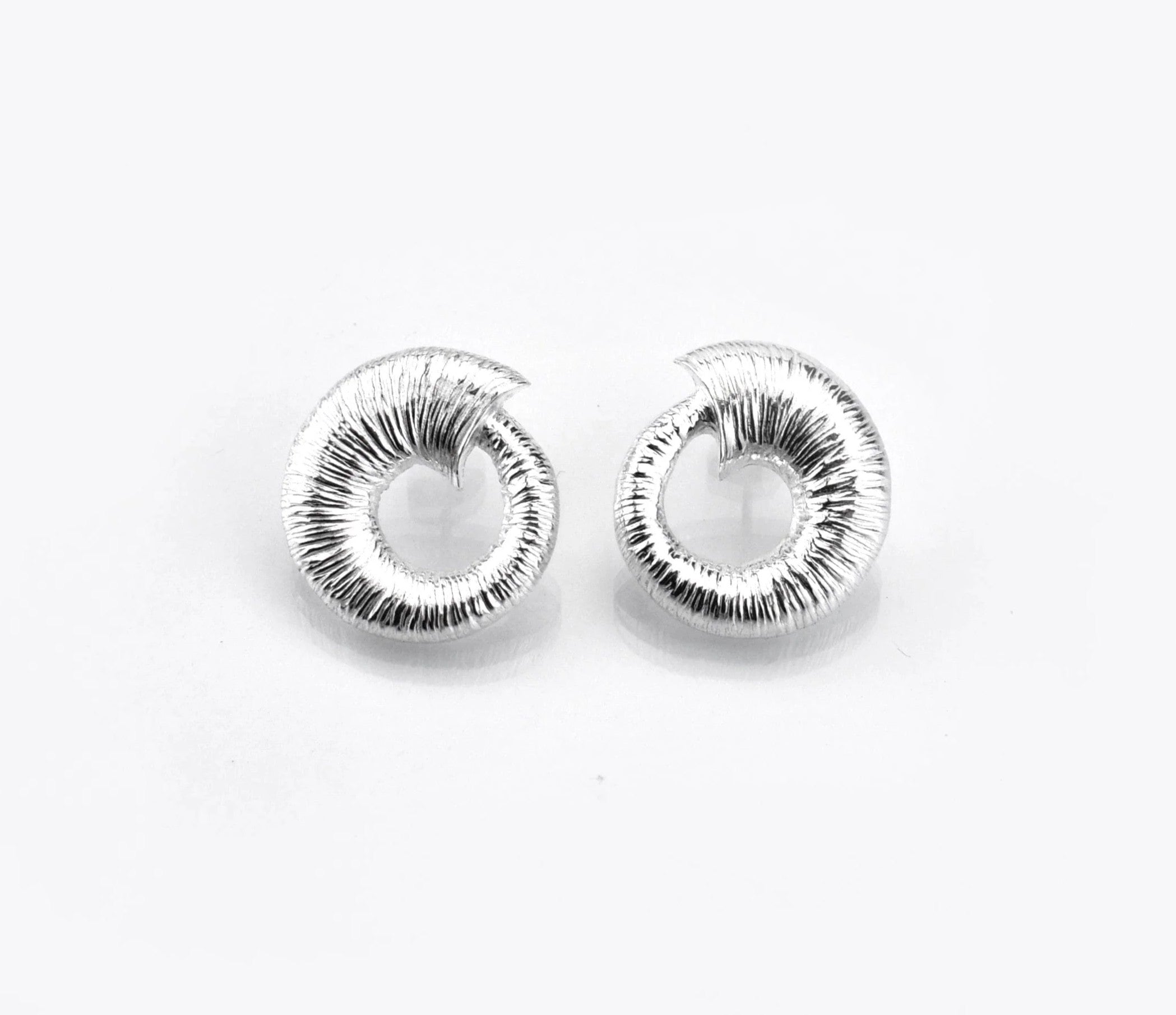 Martina Hamilton Croí Sliogán | Sterling Silver Stud Earrings Medium