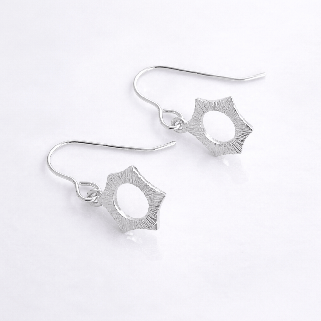 Martina Hamilton Ériu | Sterling Silver Drop Earrings Small