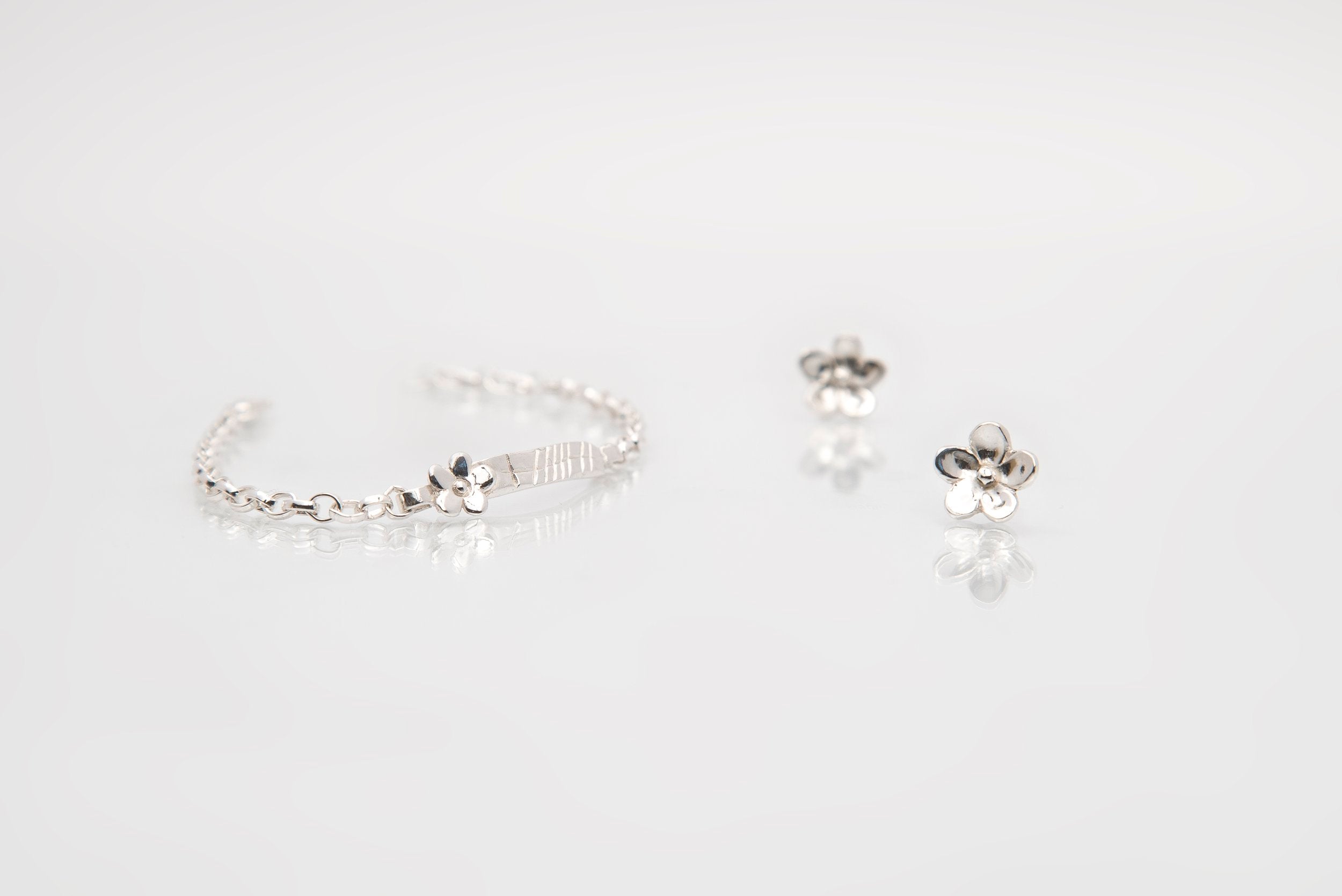 Martina Hamilton Forget Me Not | Sterling Silver Stud Earrings Medium