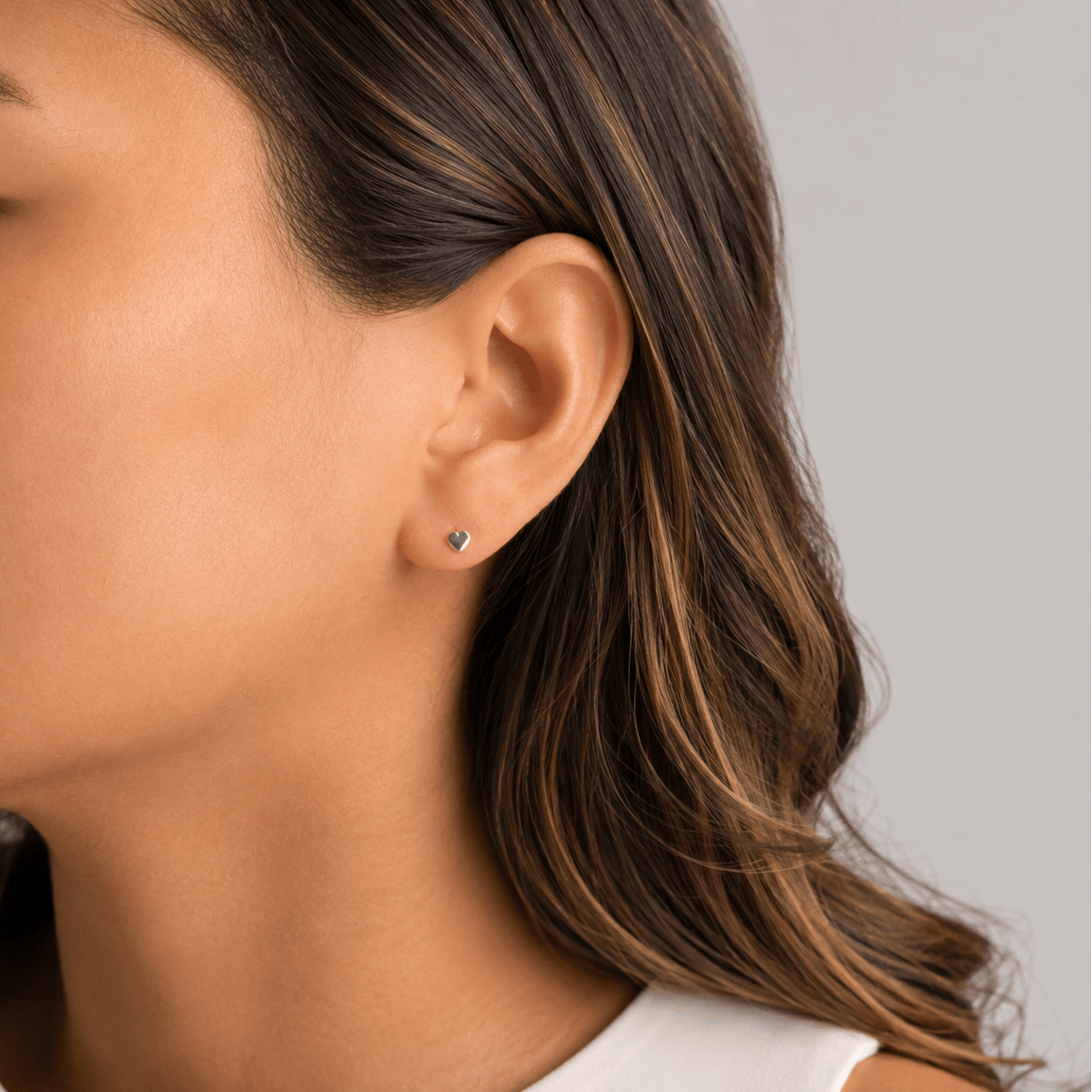 Martina Hamilton Heaven | Sterling Silver Heart Stud Earrings Petite