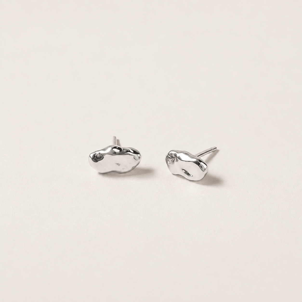 Martina Hamilton Island Link | Sterling Silver Stud Earrings Petite