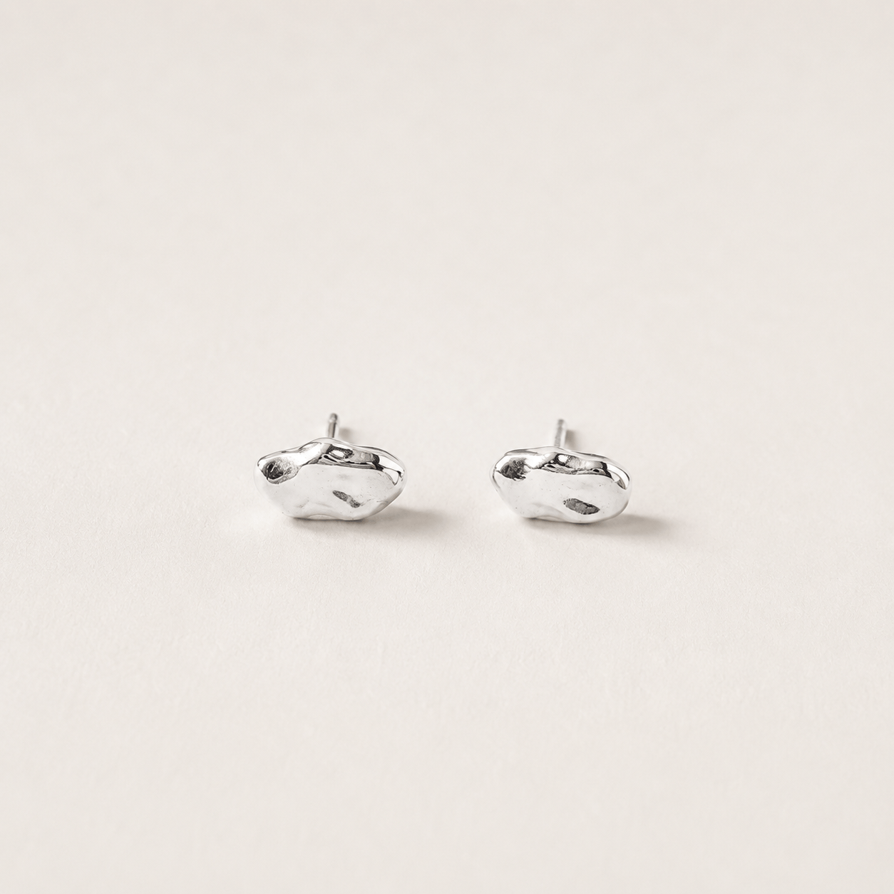 Martina Hamilton Island Link | Sterling Silver Stud Earrings Petite