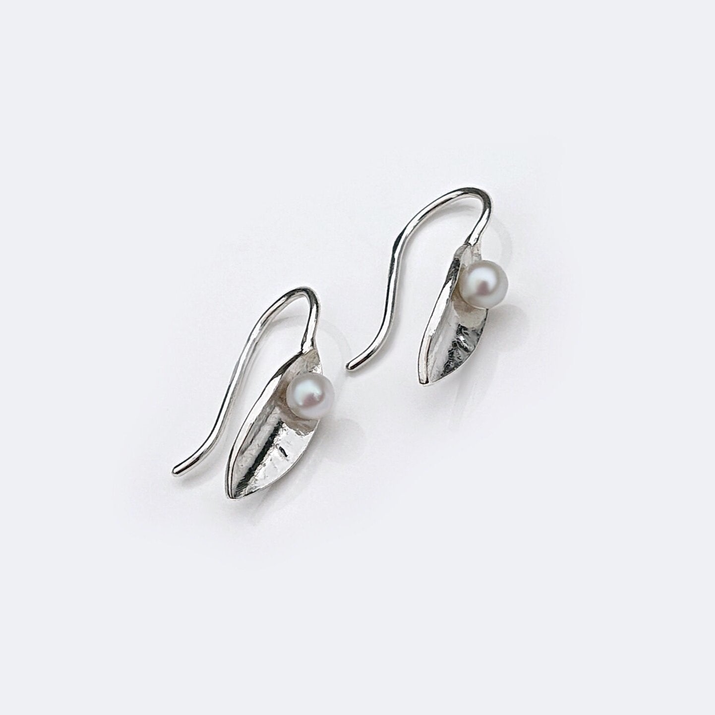 Martina Hamilton Leaf | Sterling Silver and Pearl Drop Earrings Large