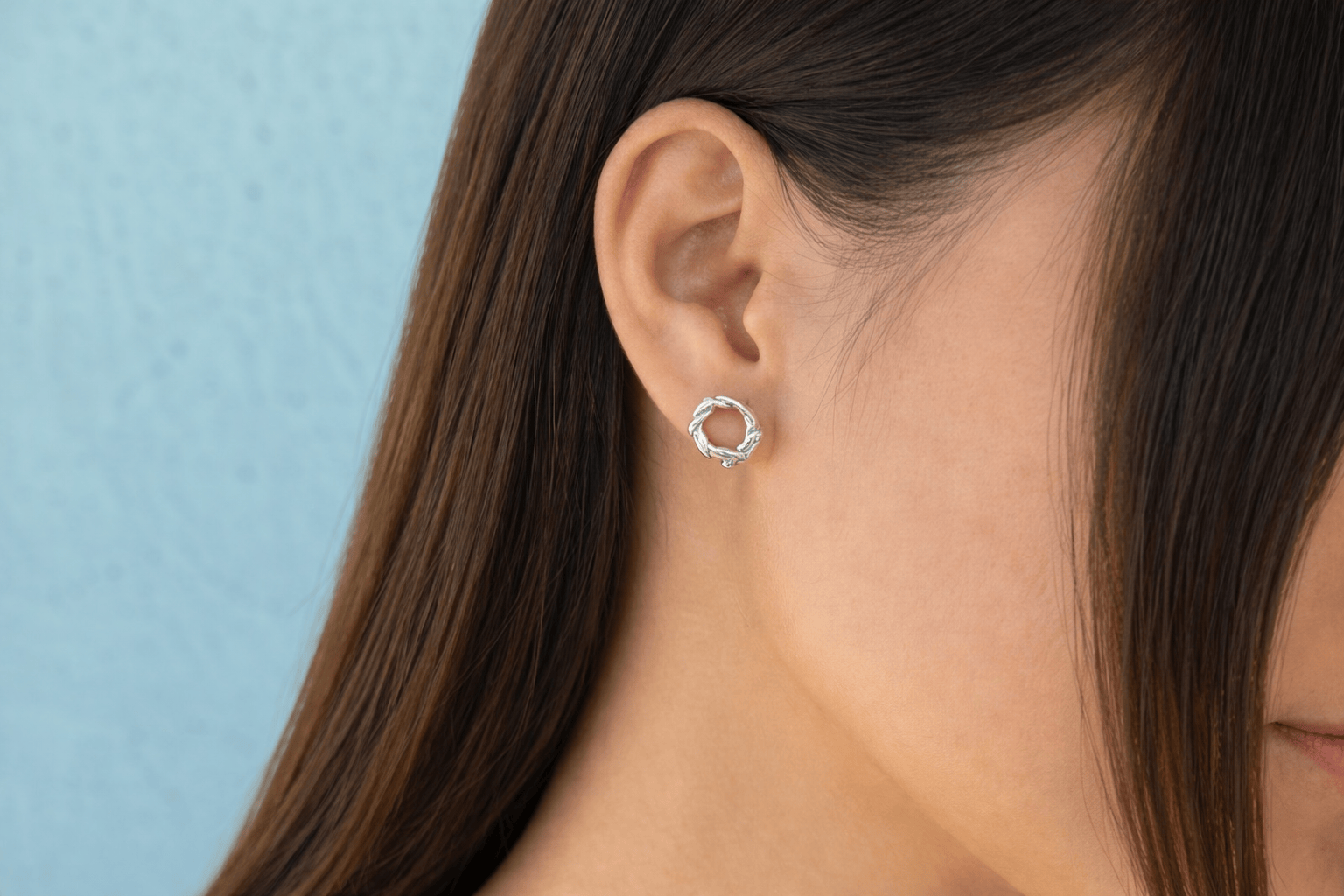 Martina Hamilton Nebula | Sterling Silver Circle Stud Earrings Petite