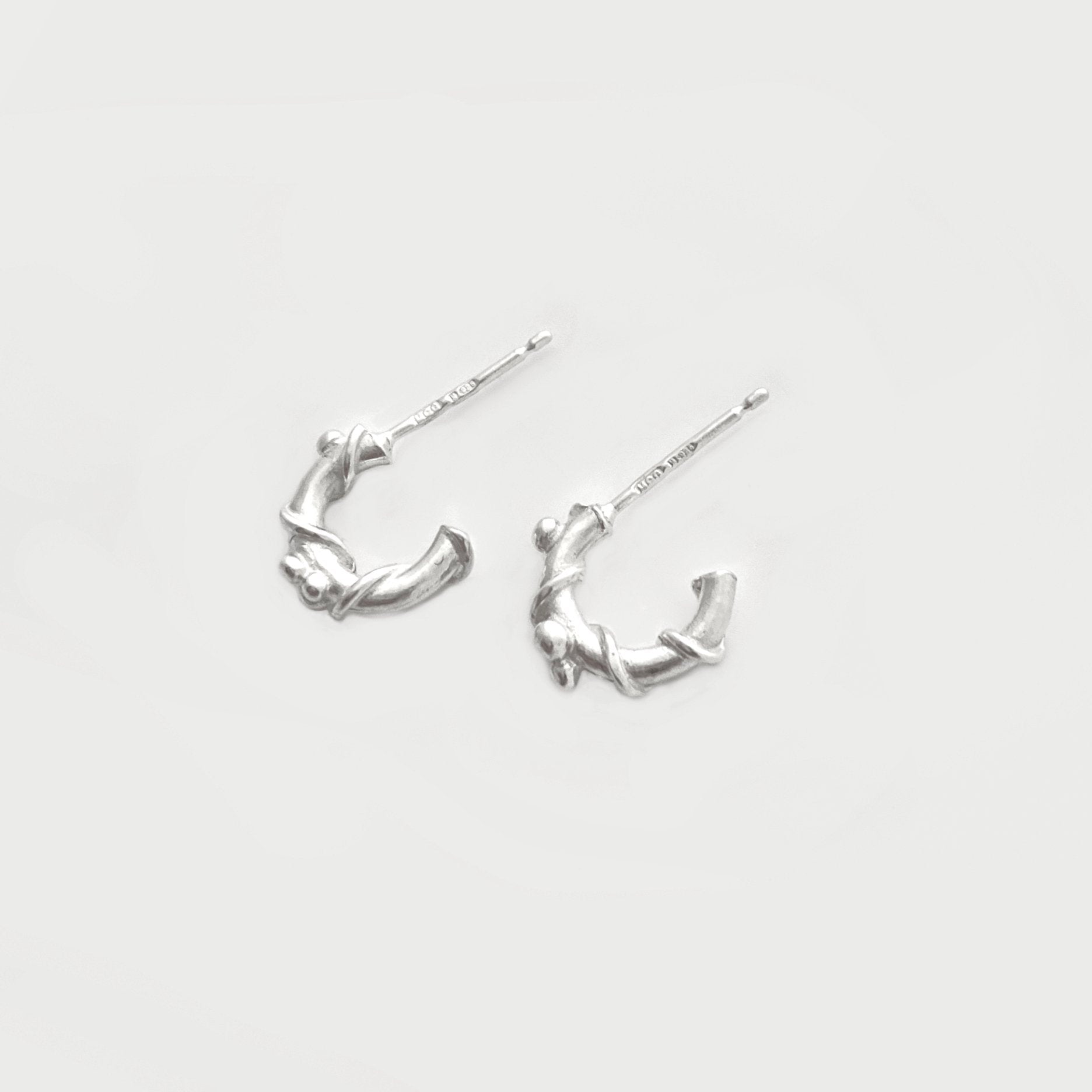 Martina Hamilton Nebula | Sterling Silver Open Circles Earrings Petite