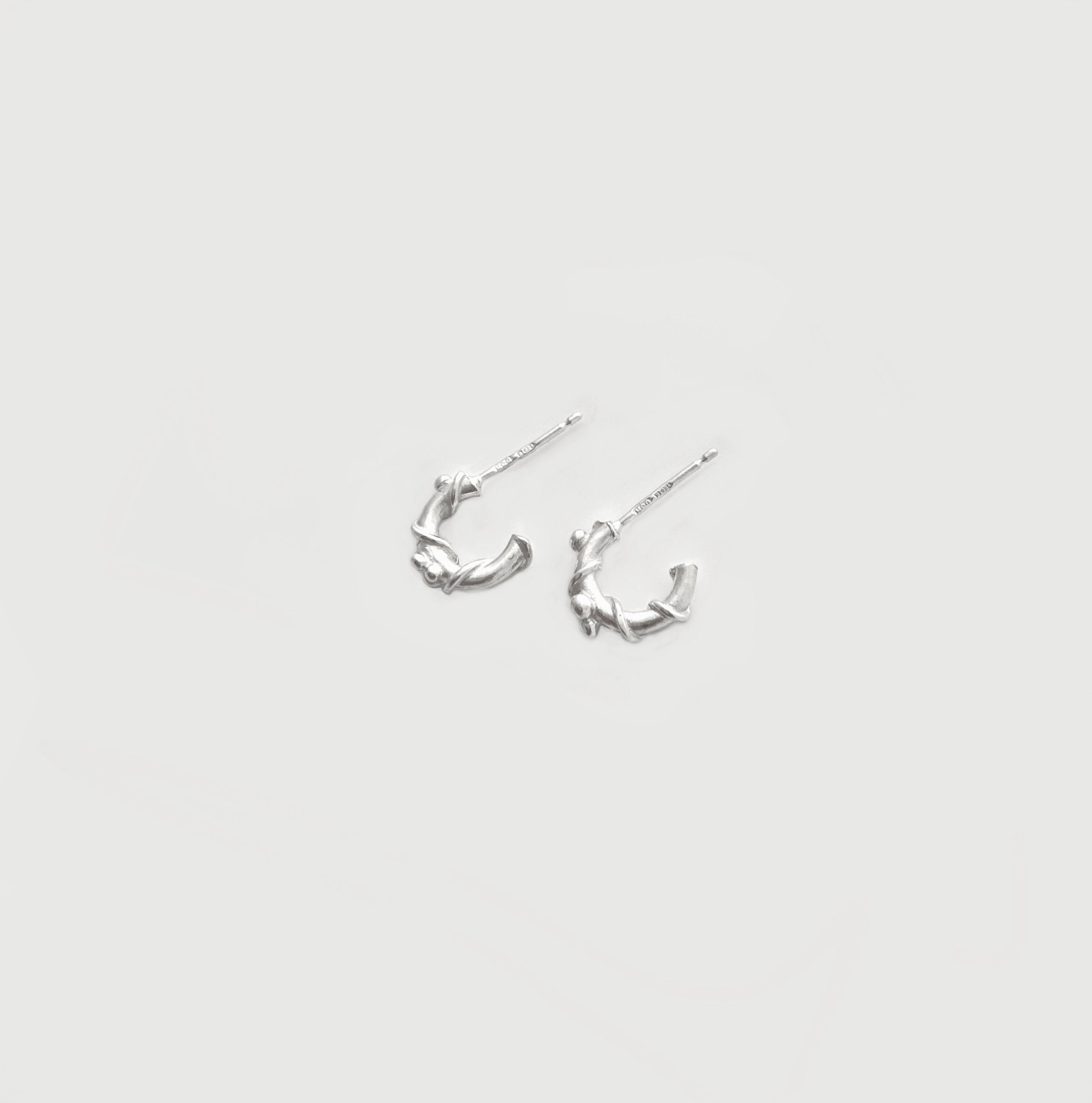 Martina Hamilton Nebula | Sterling Silver Open Circles Earrings Petite