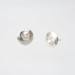 Martina Hamilton Oyster Pearl | Sterling Silver and Pearl Stud Earrings Petite