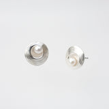 Martina Hamilton Oyster Pearl | Sterling Silver and Pearl Stud Earrings Petite