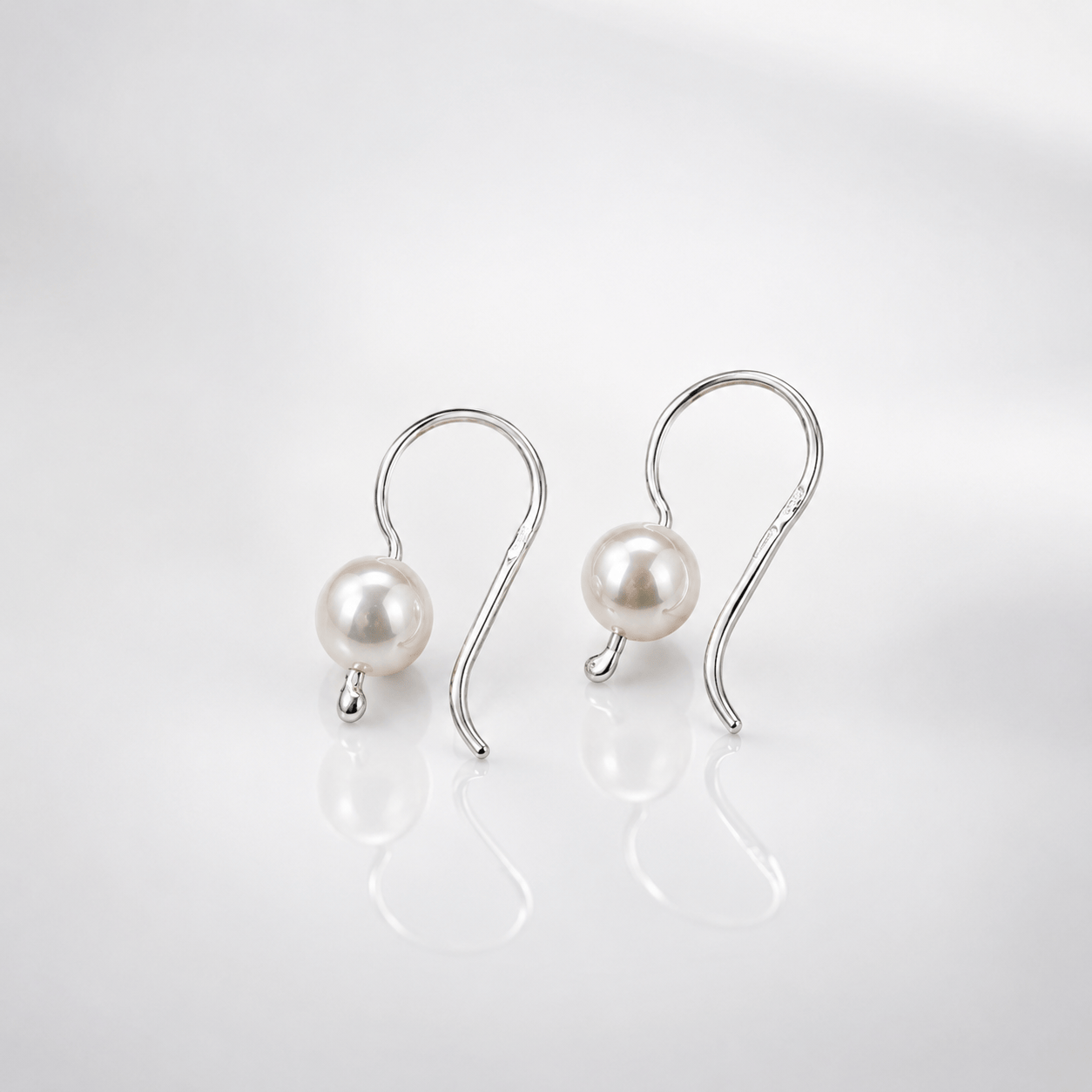 Martina Hamilton Pearl | Drop Earrings