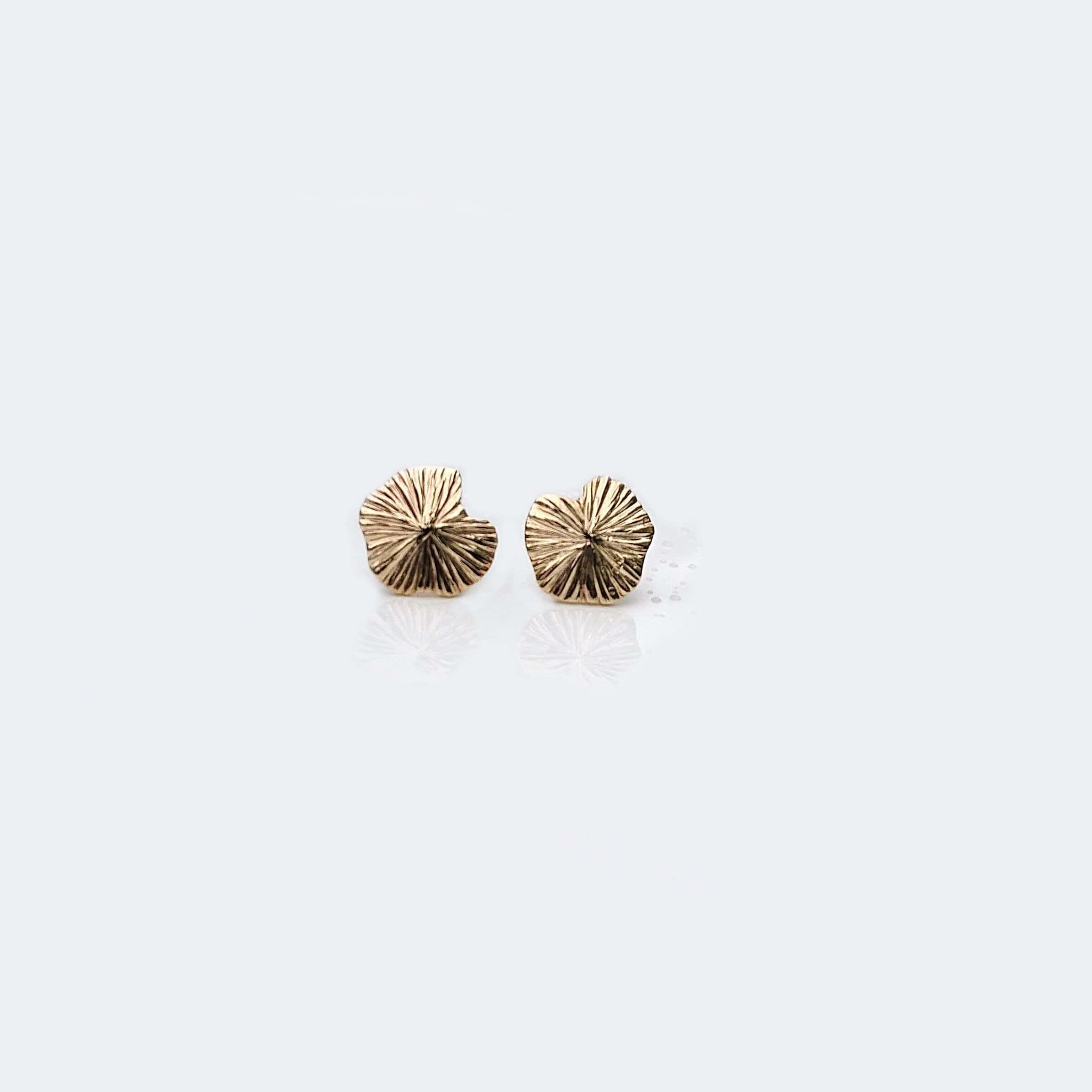 Martina Hamilton Seashore | 9ct Yellow Gold Stud Earrings Small
