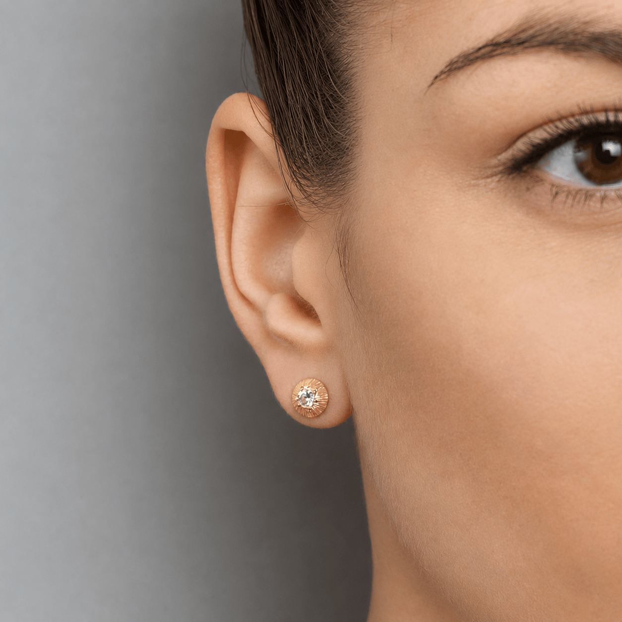 Martina Hamilton Seashore | Solid Gold with Diamonds Stud Earrings
