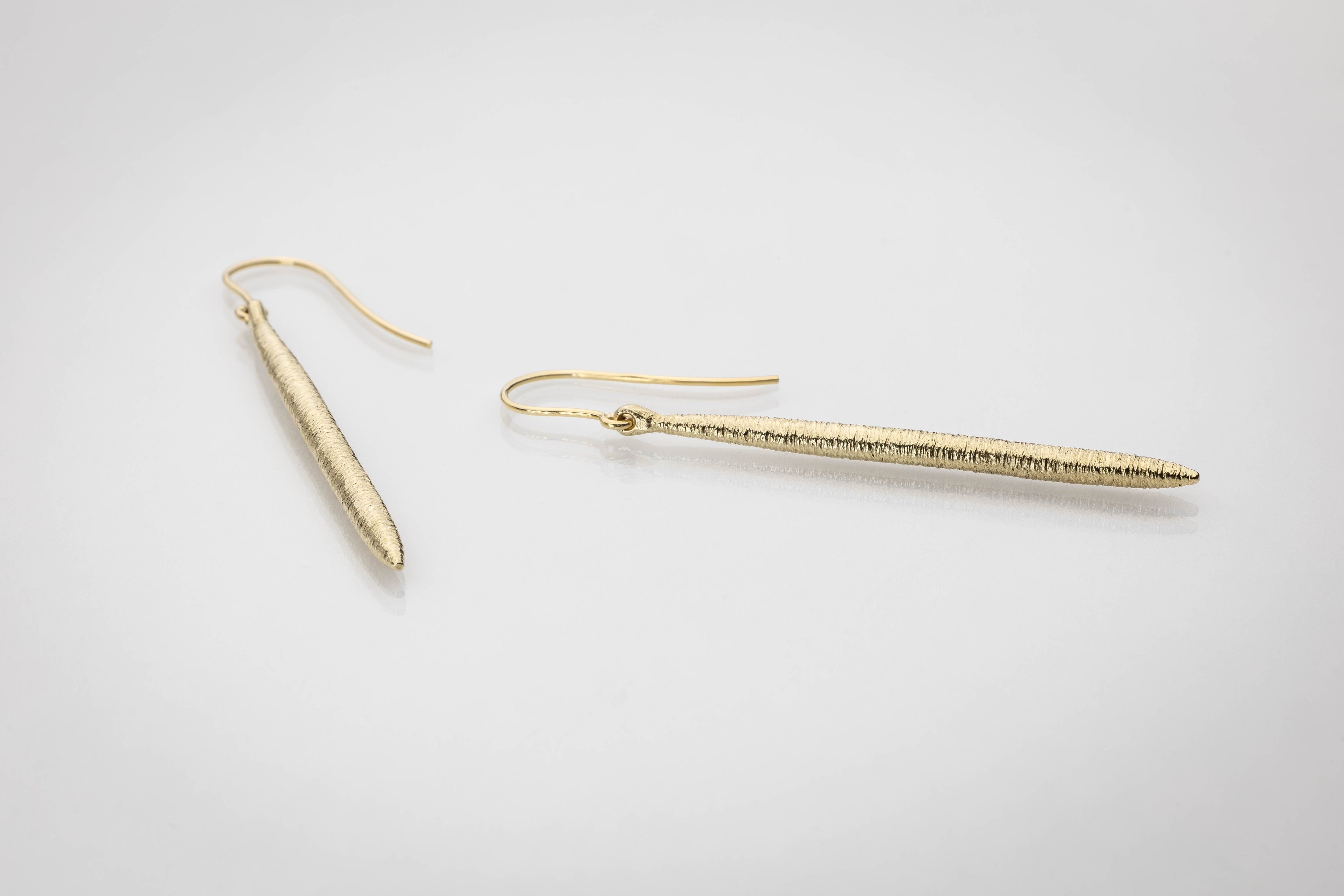 Martina Hamilton Síoda | 9ct Solid Gold Drop Earrings Large