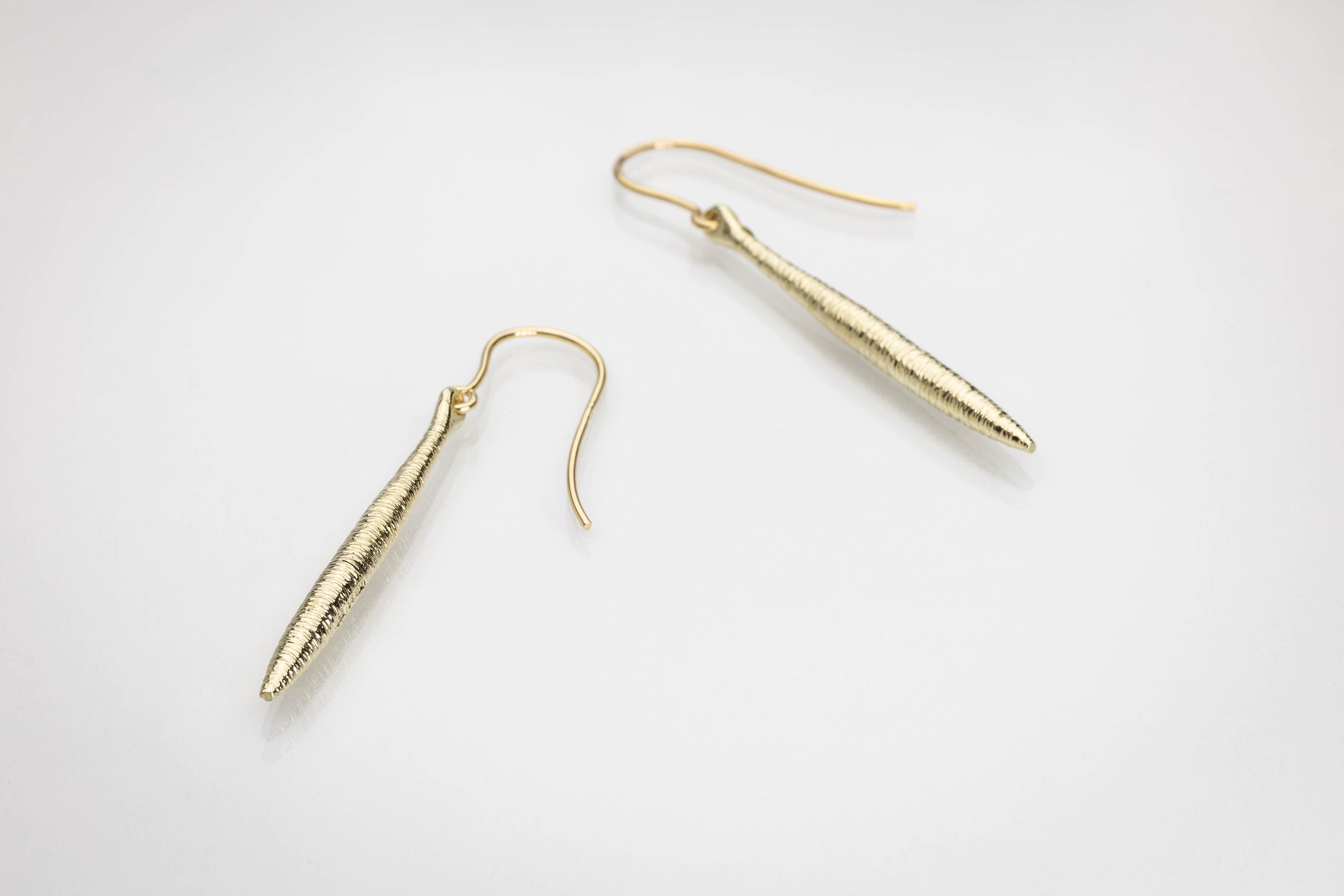 Martina Hamilton Síoda | 9ct Solid Gold Drop Earrings Medium