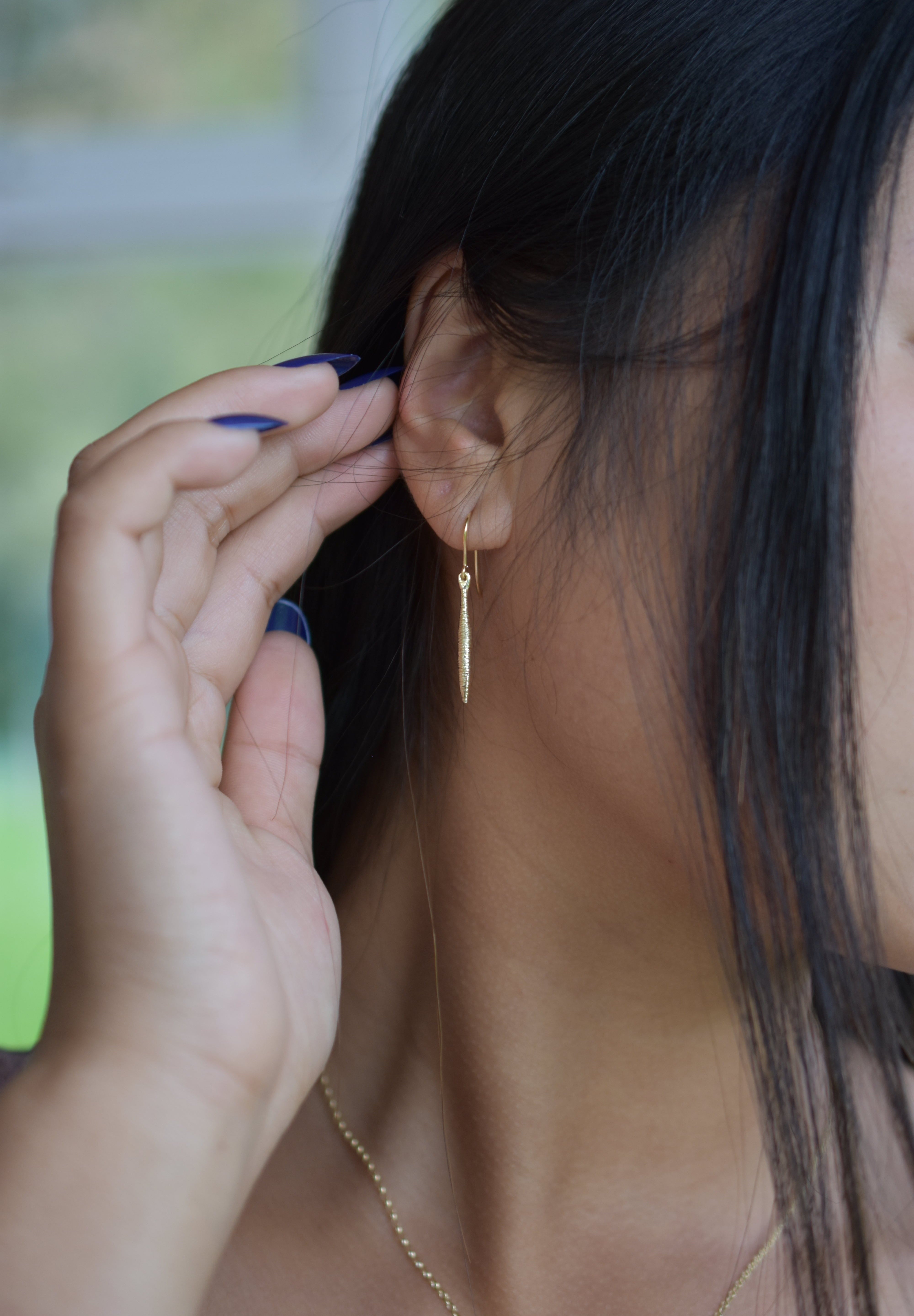 Martina Hamilton Síoda | 9ct Solid Gold Drop Earrings Small