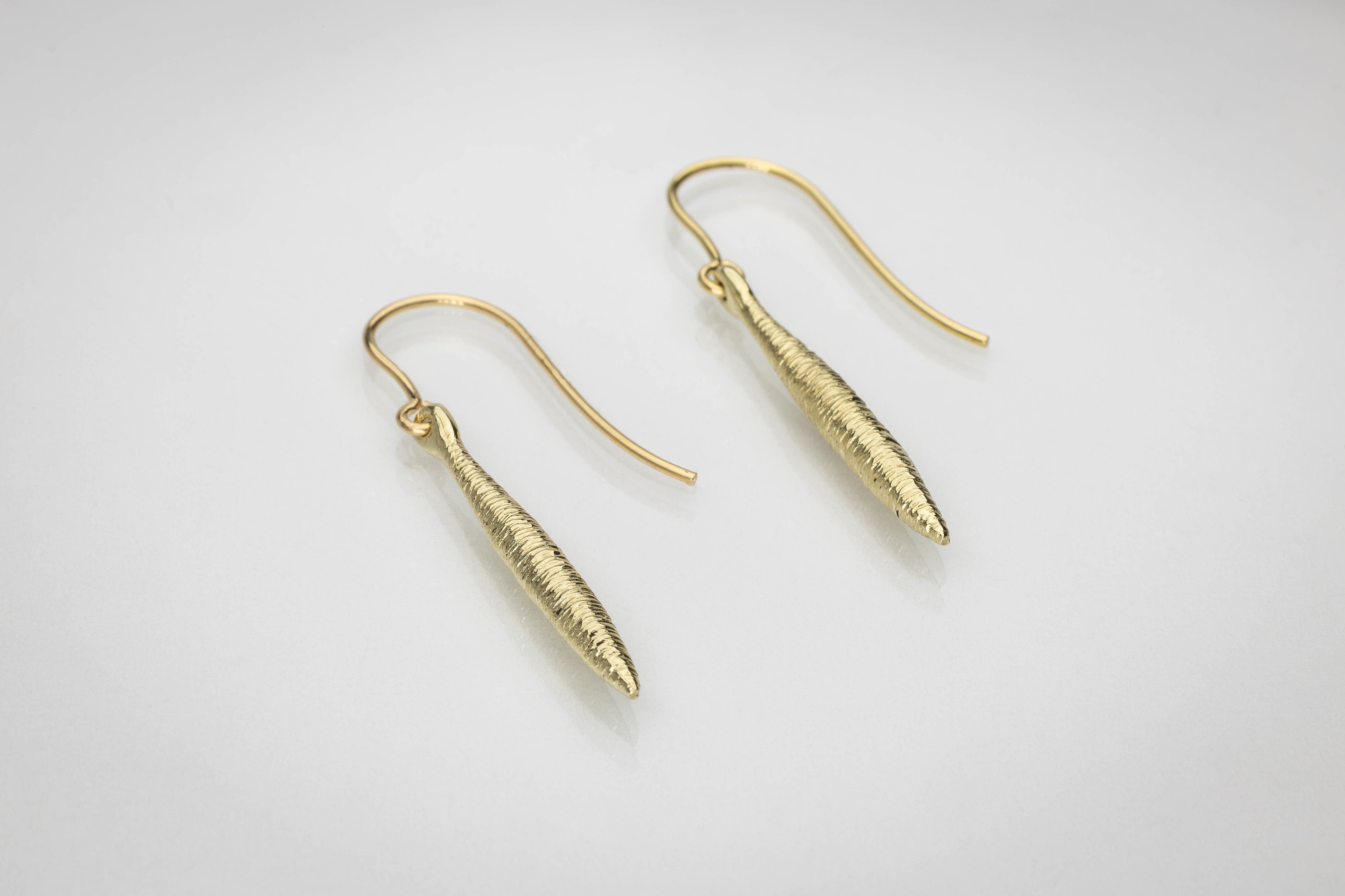 Martina Hamilton Síoda | 9ct Solid Gold Drop Earrings Small