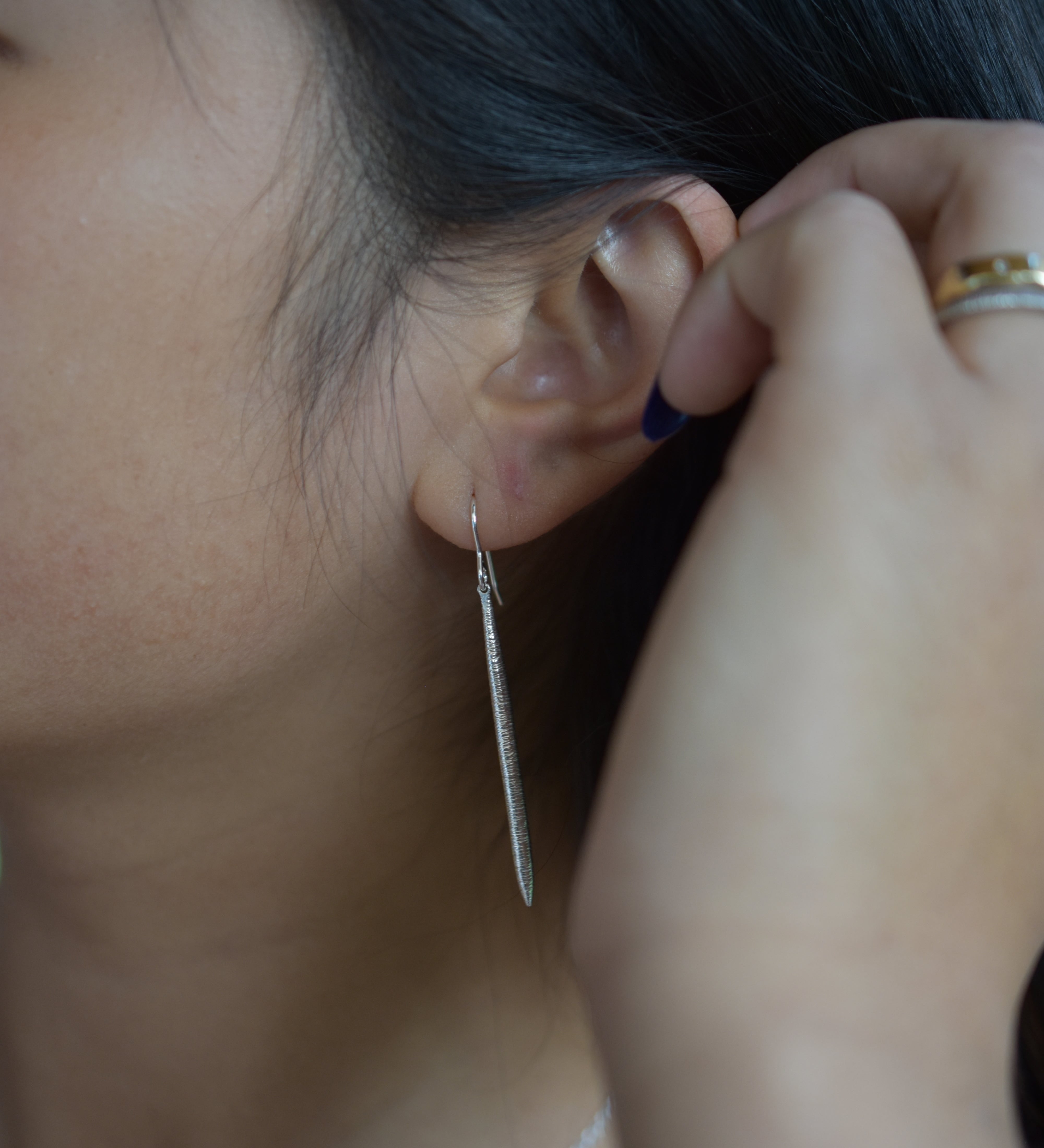 Martina Hamilton Síoda | Sterling Silver Drop Earrings Large