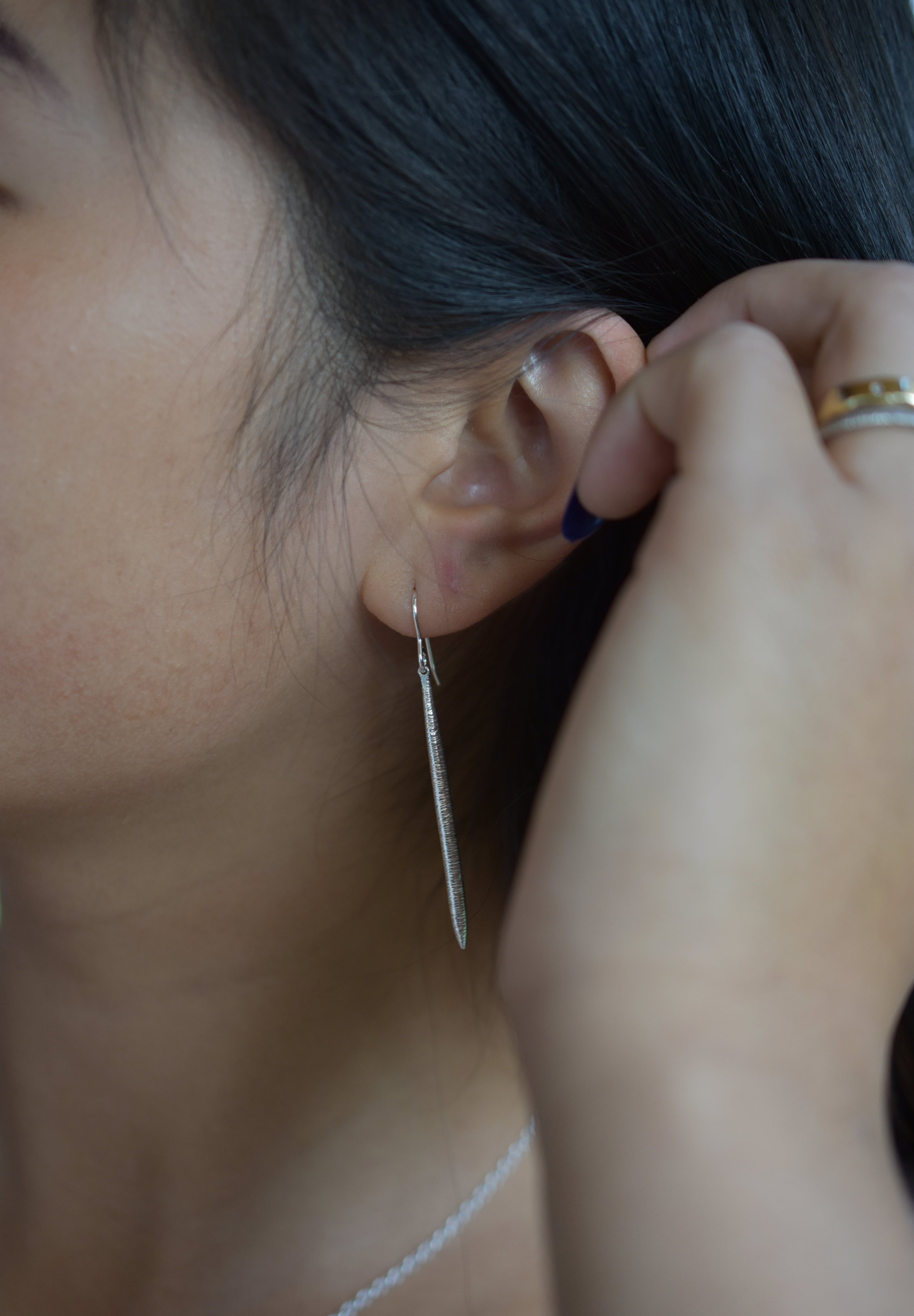 Martina Hamilton Síoda | Sterling Silver Drop Earrings Large