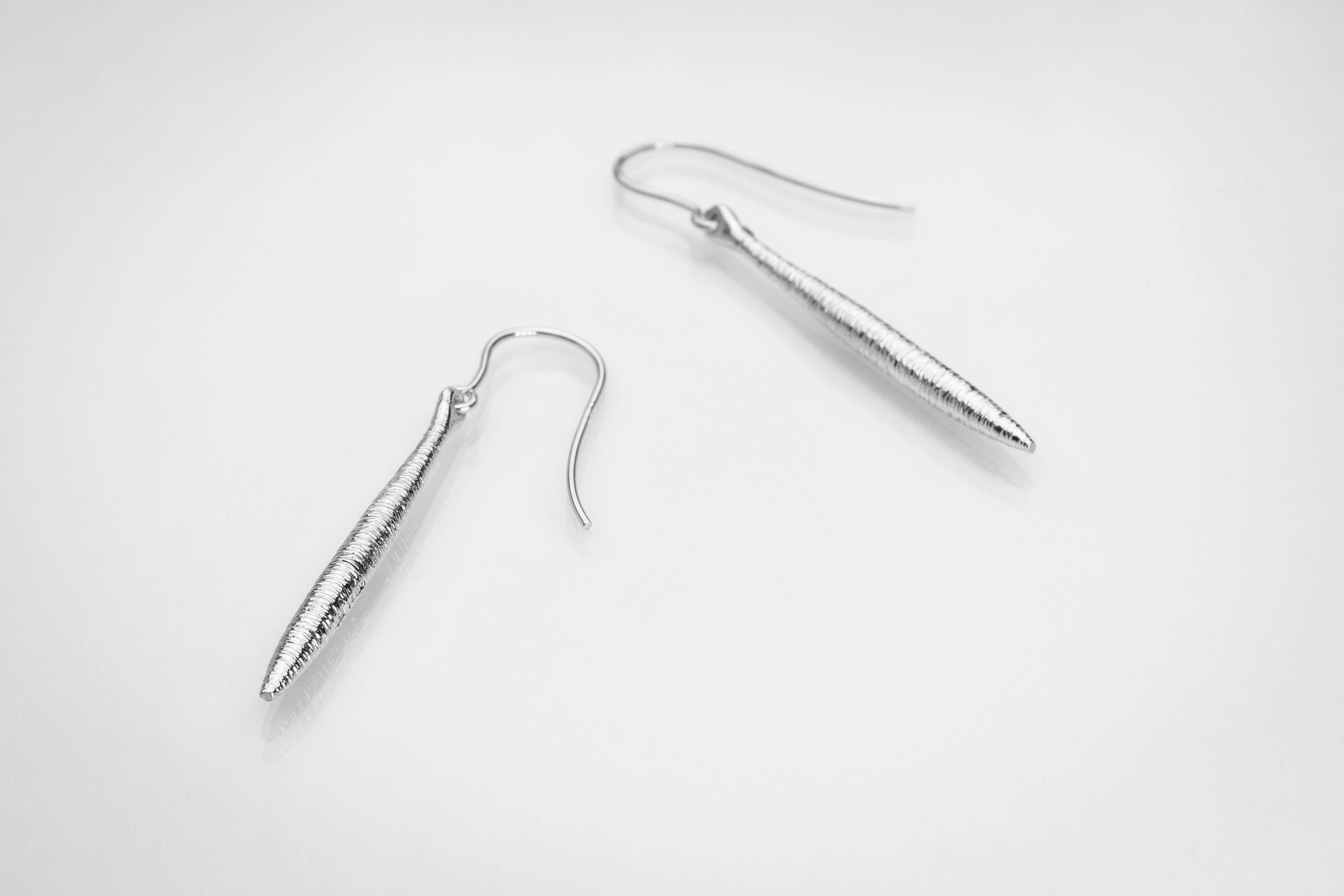 Martina Hamilton Síoda | Sterling Silver Drop Earrings Medium